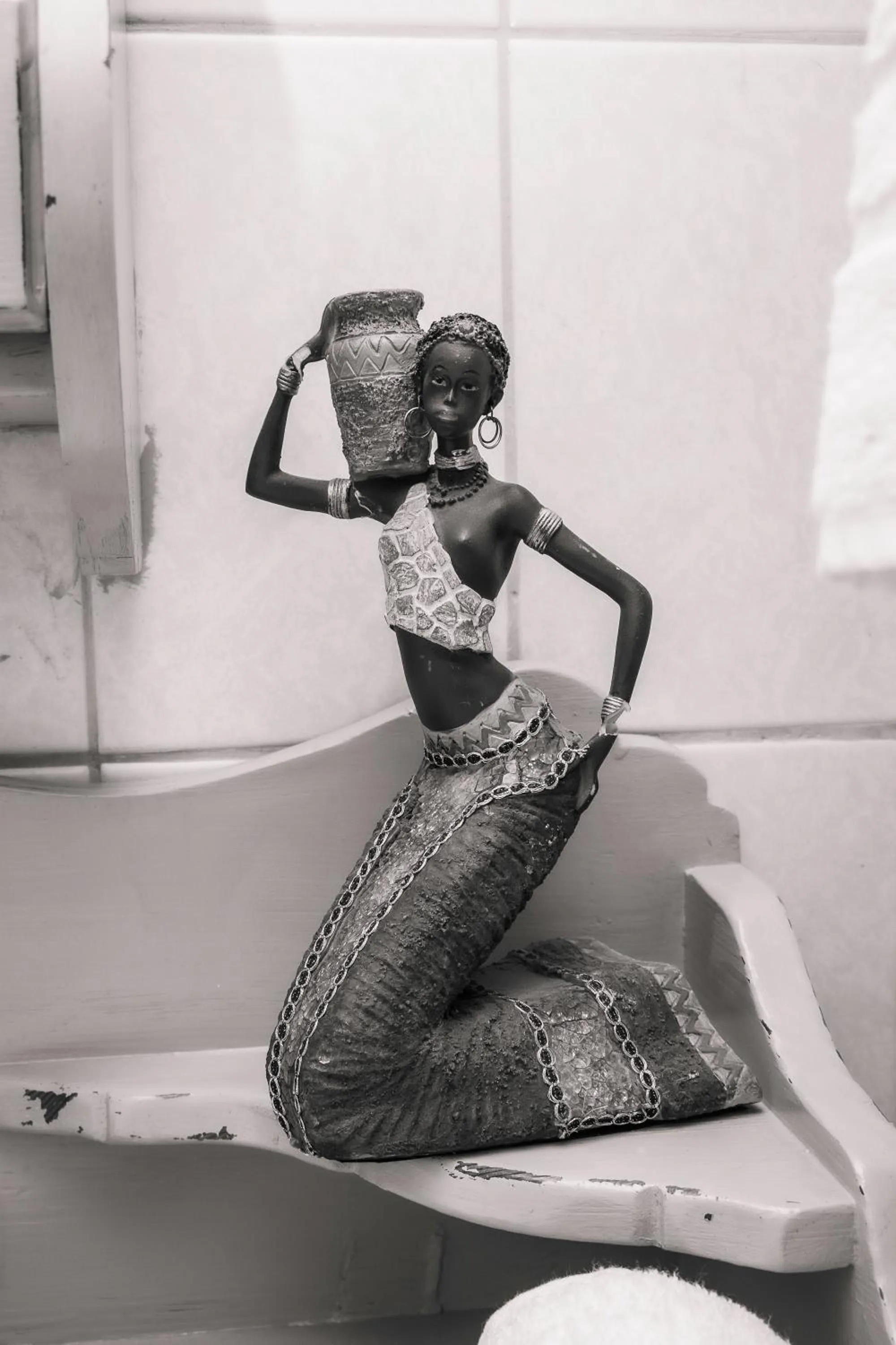 Decorative detail in Mereke Manor