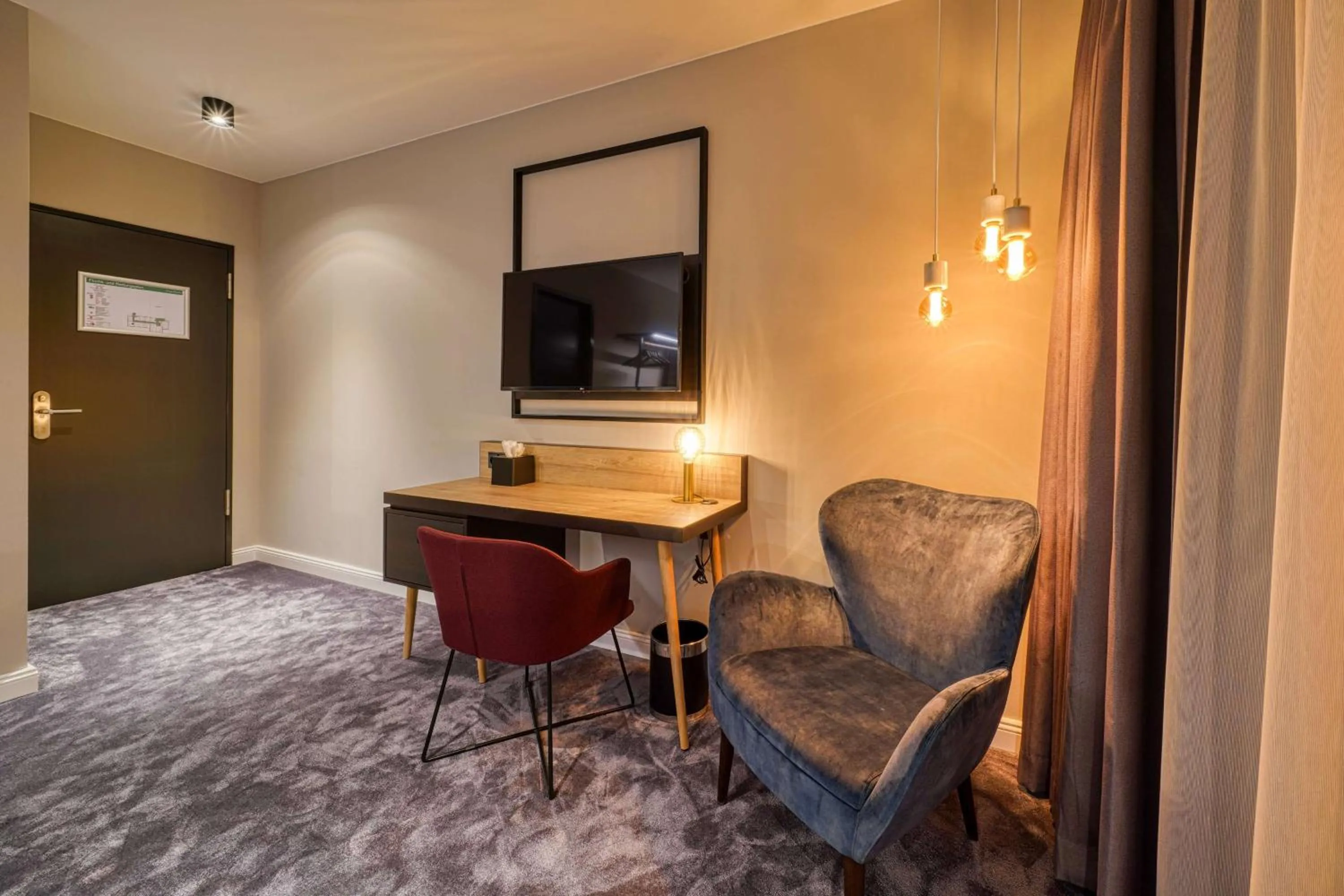 Photo of the whole room in Vienna House Easy by Wyndham Bonn City