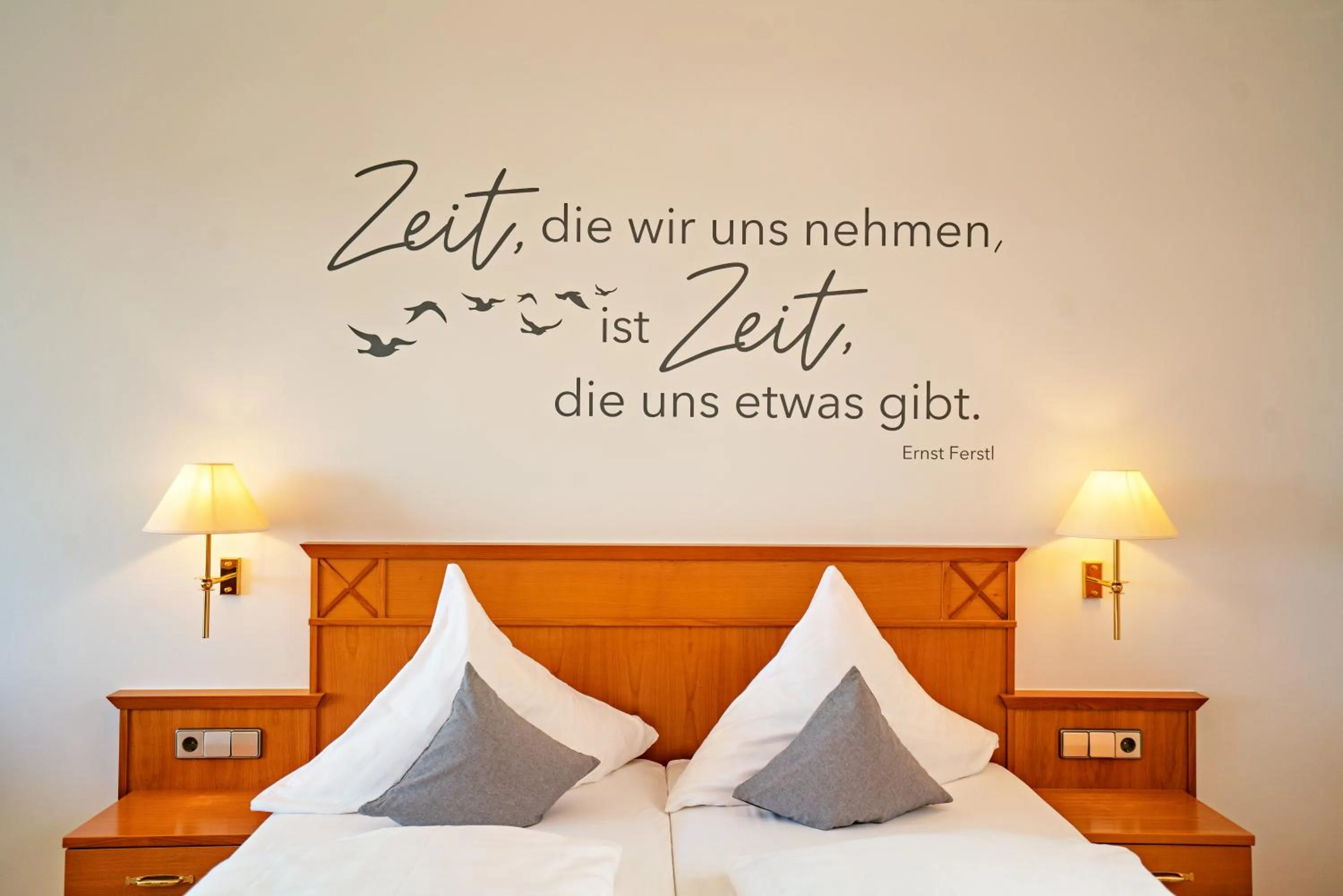 Photo of the whole room, Bed in Möhringers Schwarzwald Hotel