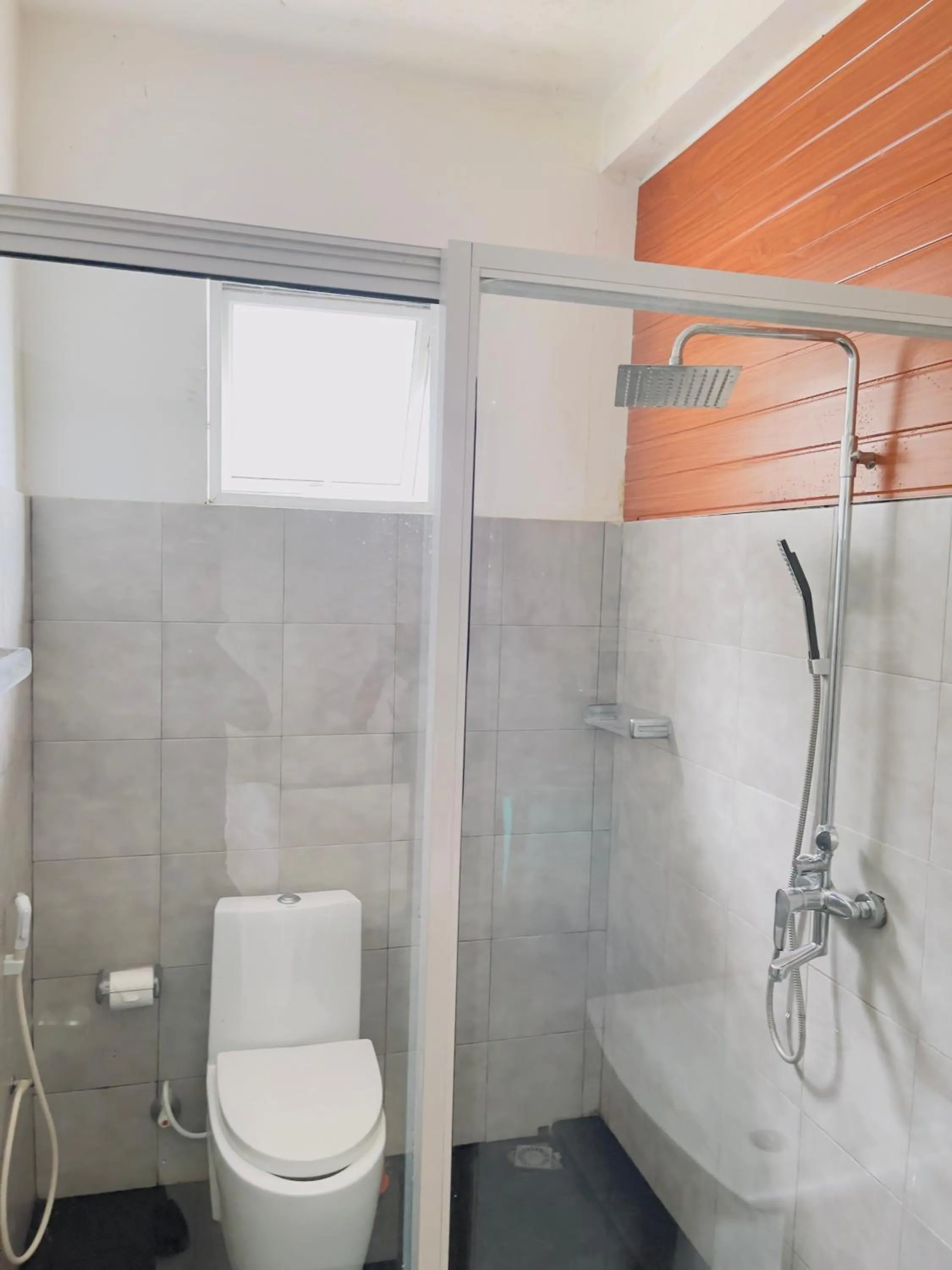 KINGS GATE Airport TRANSIT HOTEL