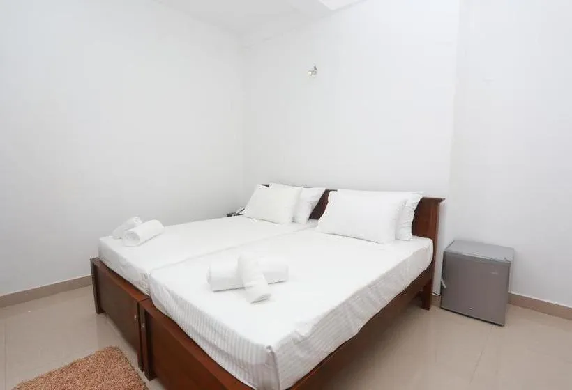 Bed in KINGS GATE Airport TRANSIT HOTEL