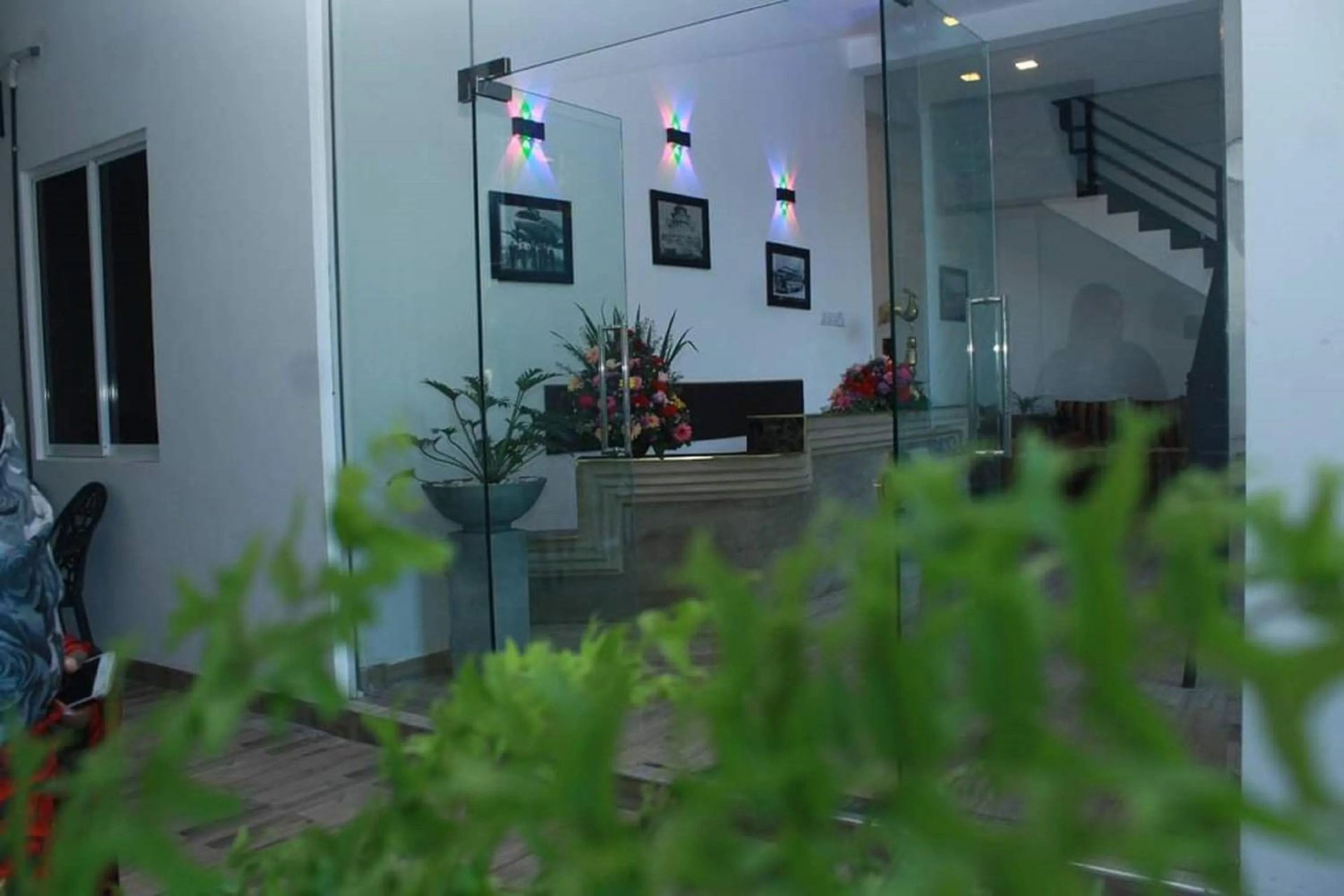 KINGS GATE Airport TRANSIT HOTEL