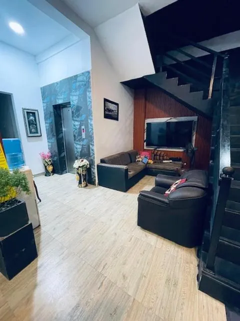 KINGS GATE Airport TRANSIT HOTEL