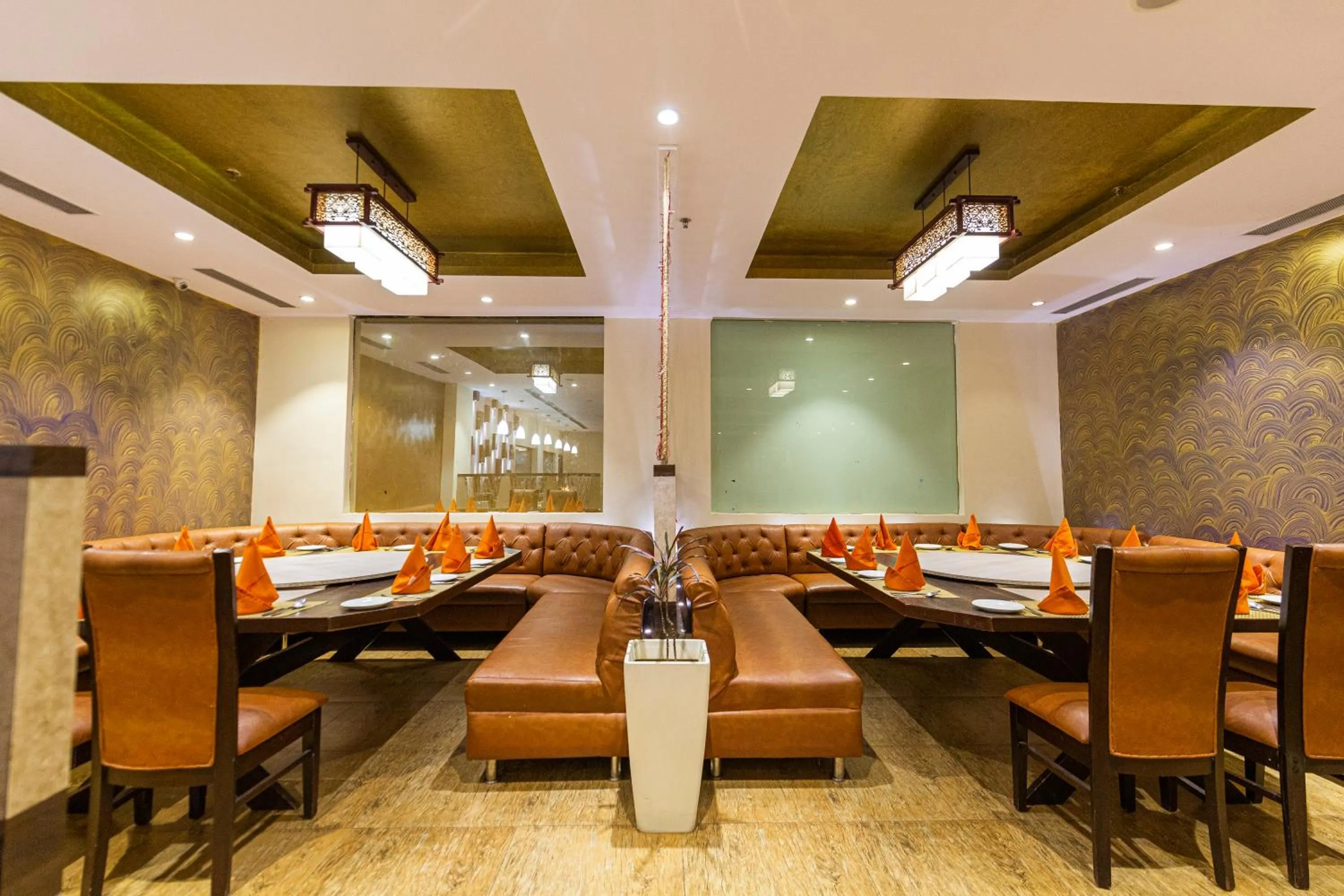 Restaurant/places to eat in Ramada Neemrana