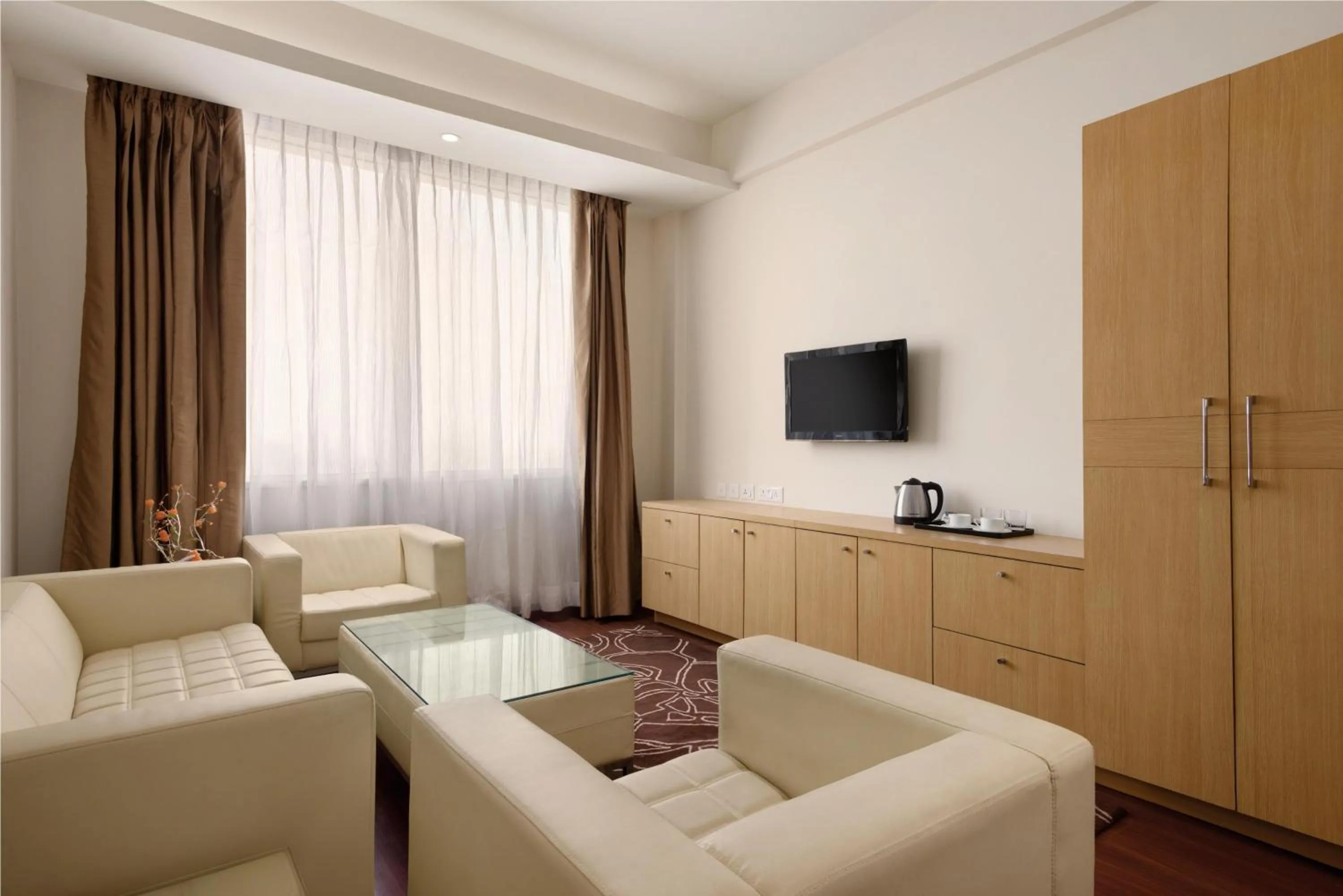 Living room in Ramada Neemrana