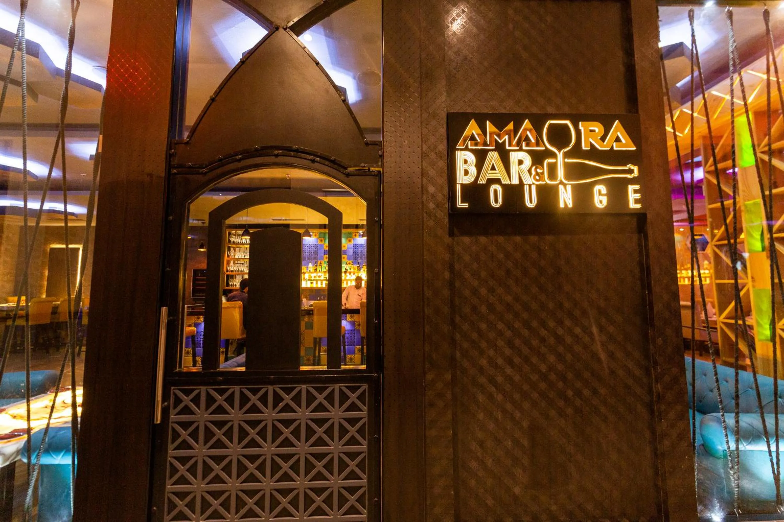 Lounge or bar in Ramada Neemrana