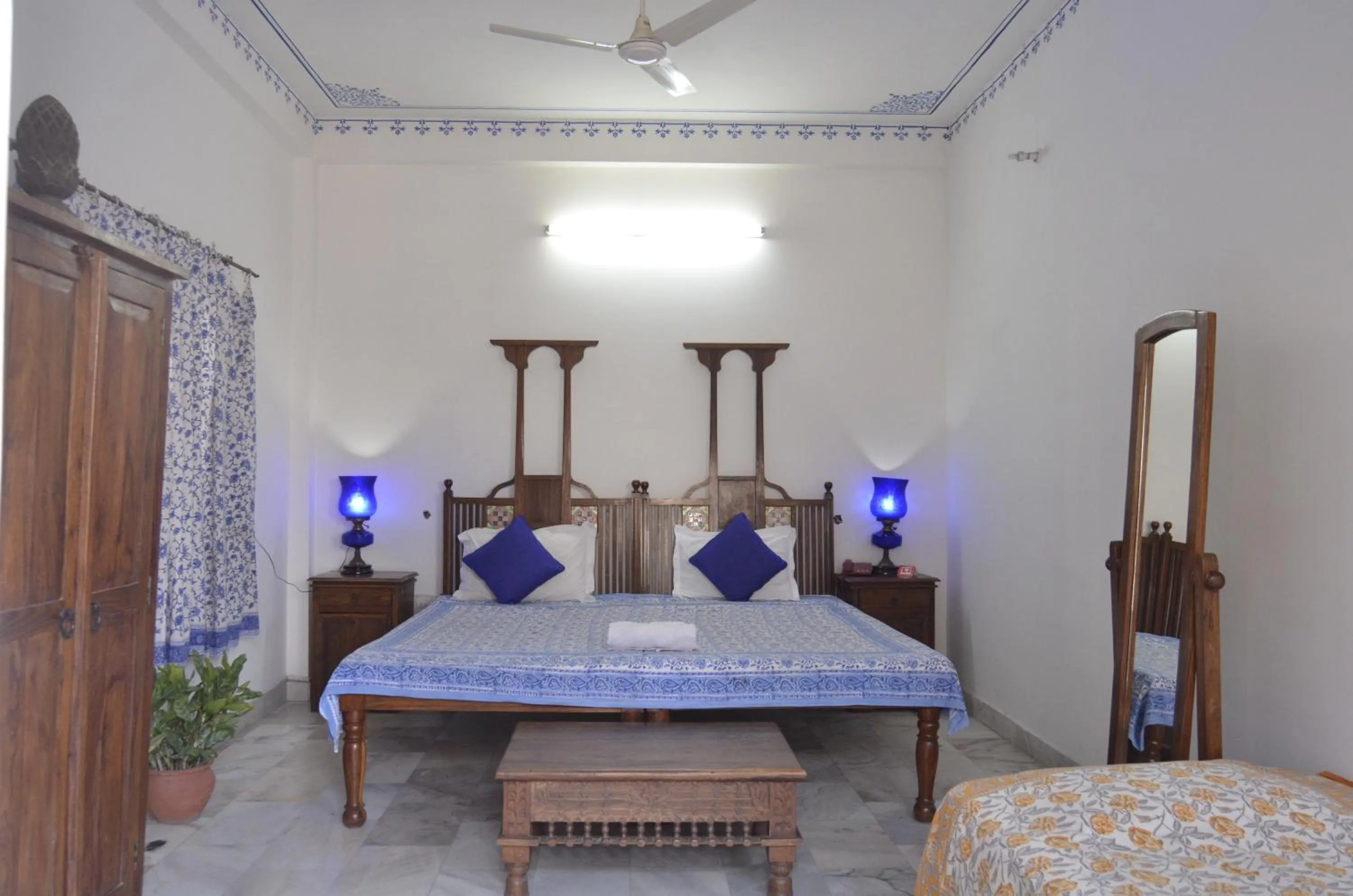 Bedroom, Bed in Sneh Deep Guest House