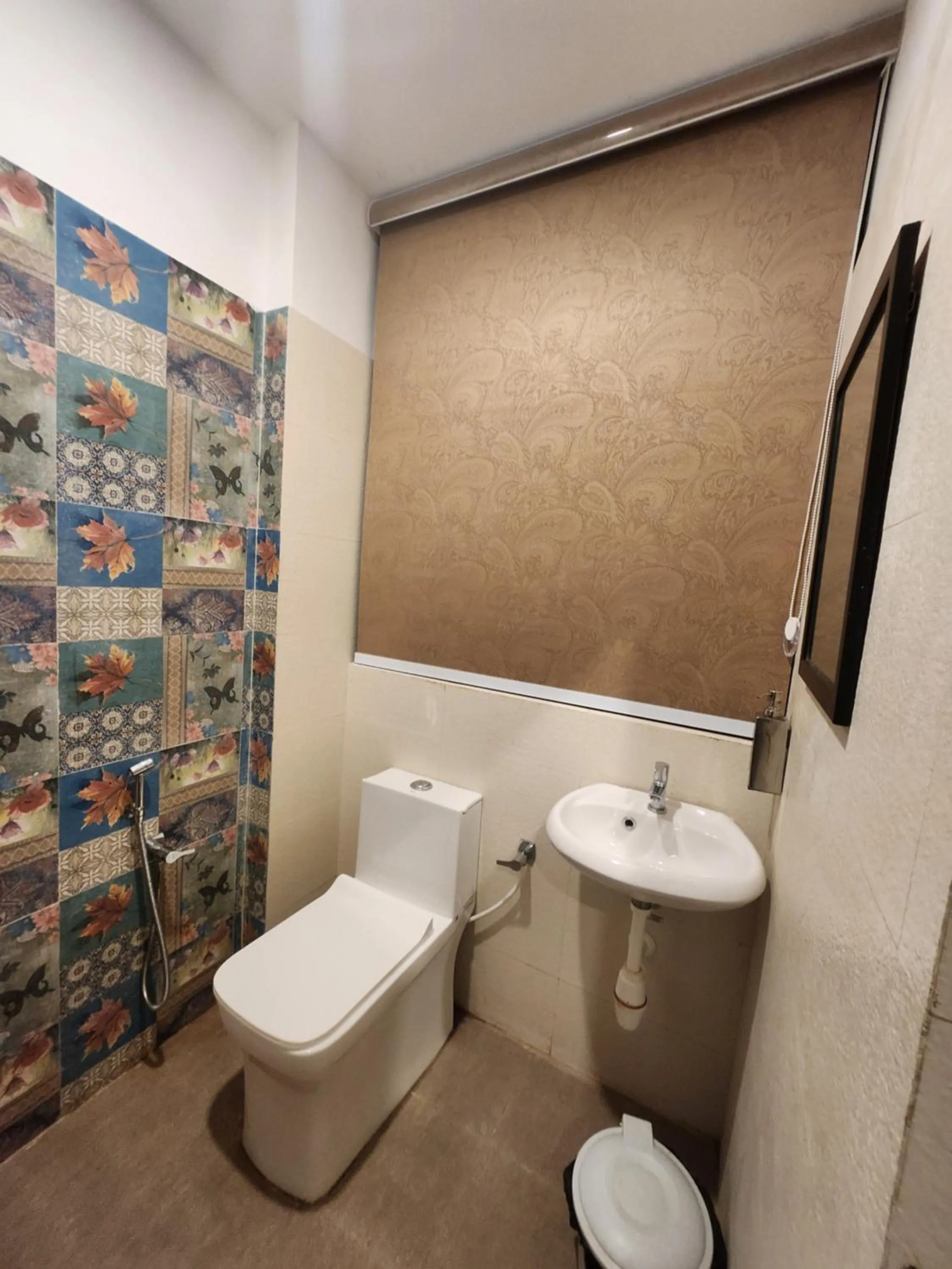 Bathroom in Santa Monica Resort - Calangute