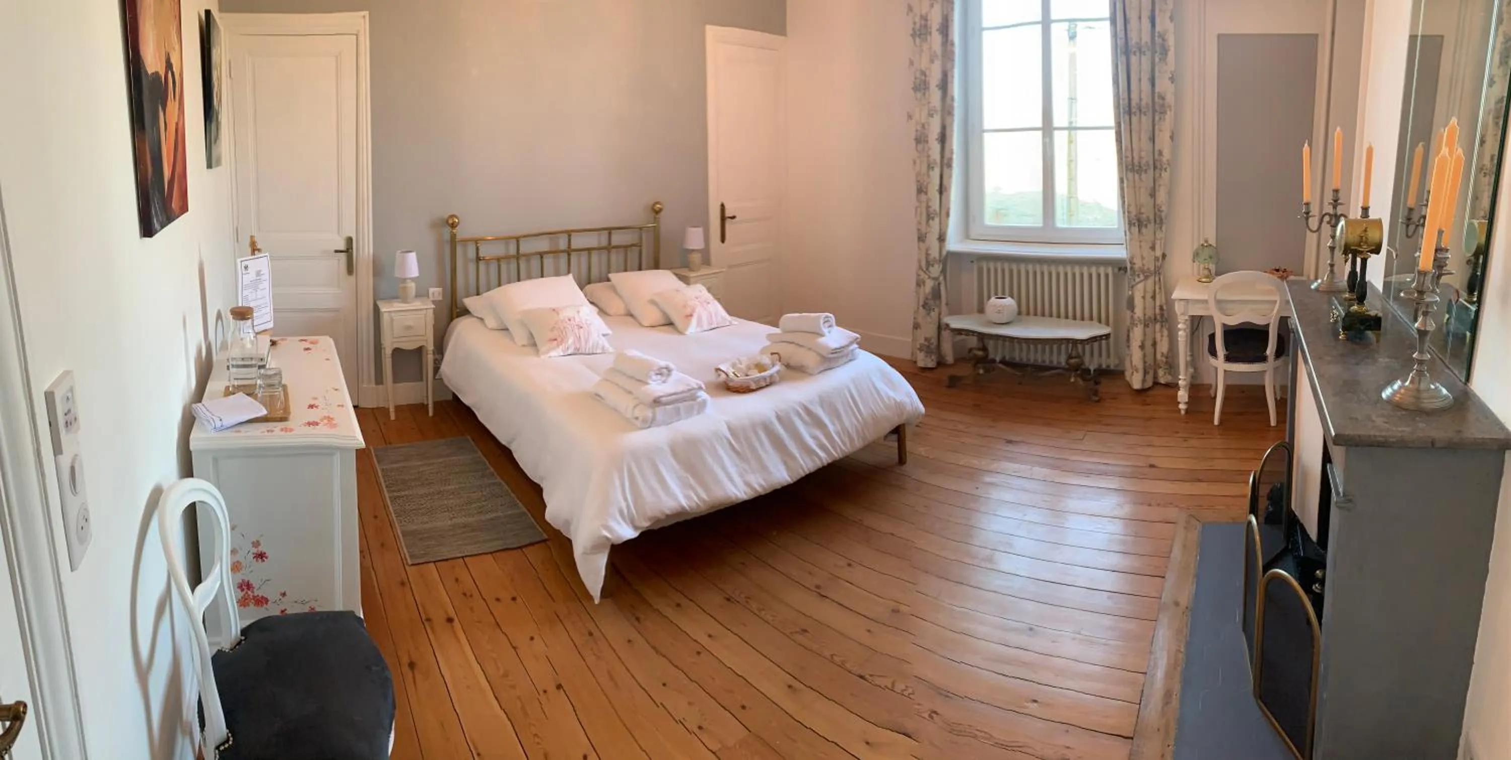 Photo of the whole room, Bed in DOMAINE BERENGUER