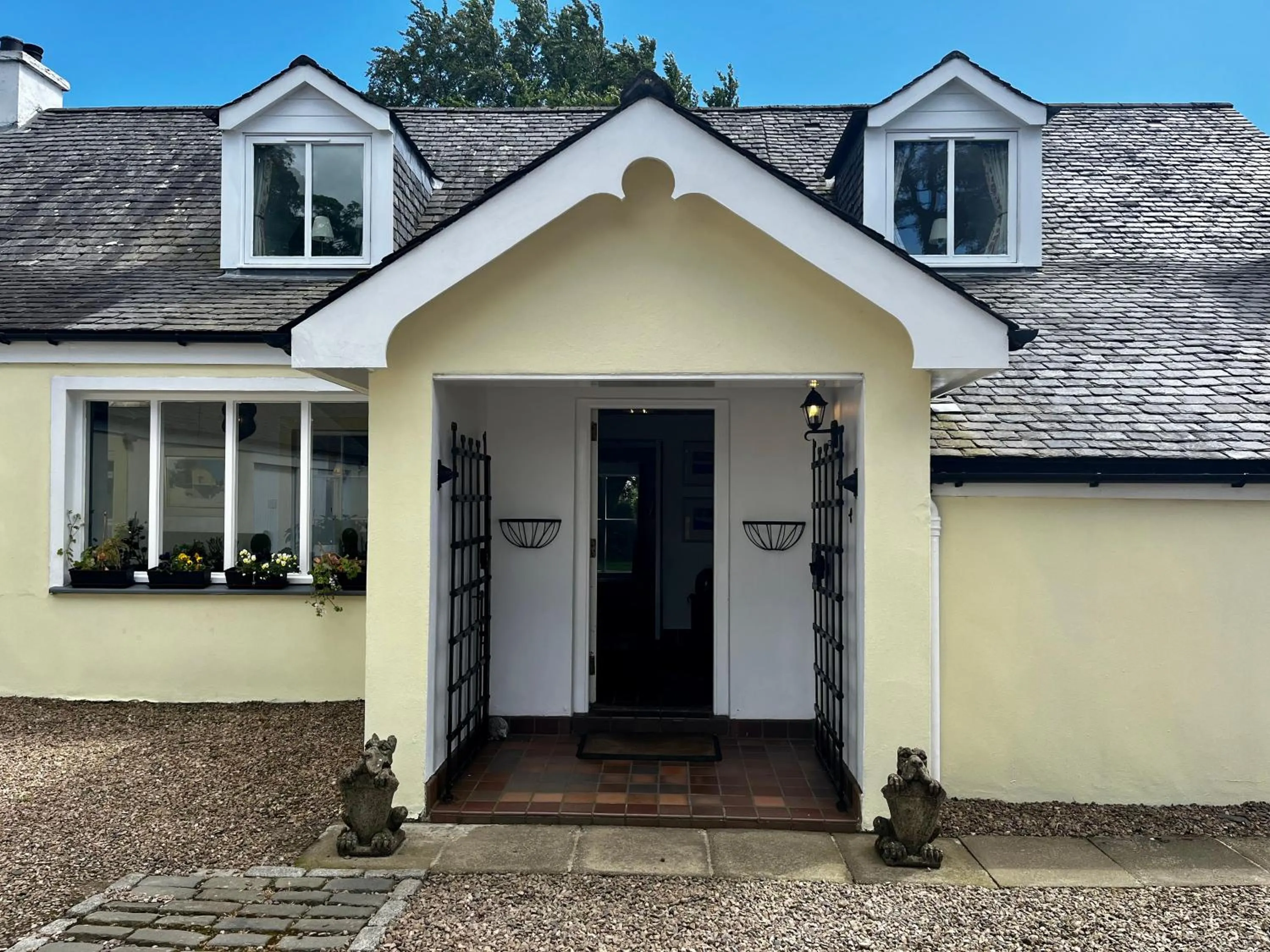 Property building in Whitehouse