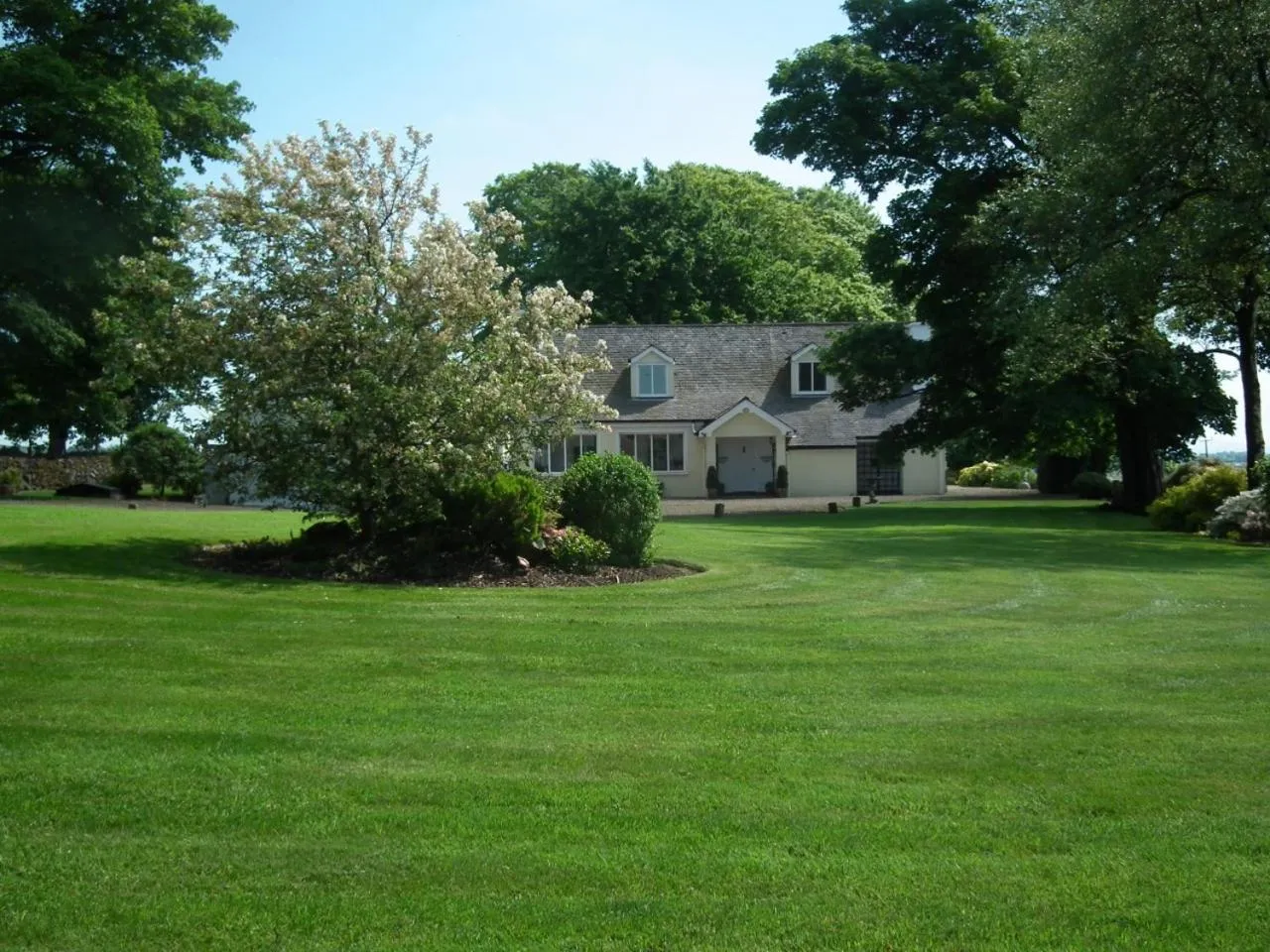 Property building in Whitehouse