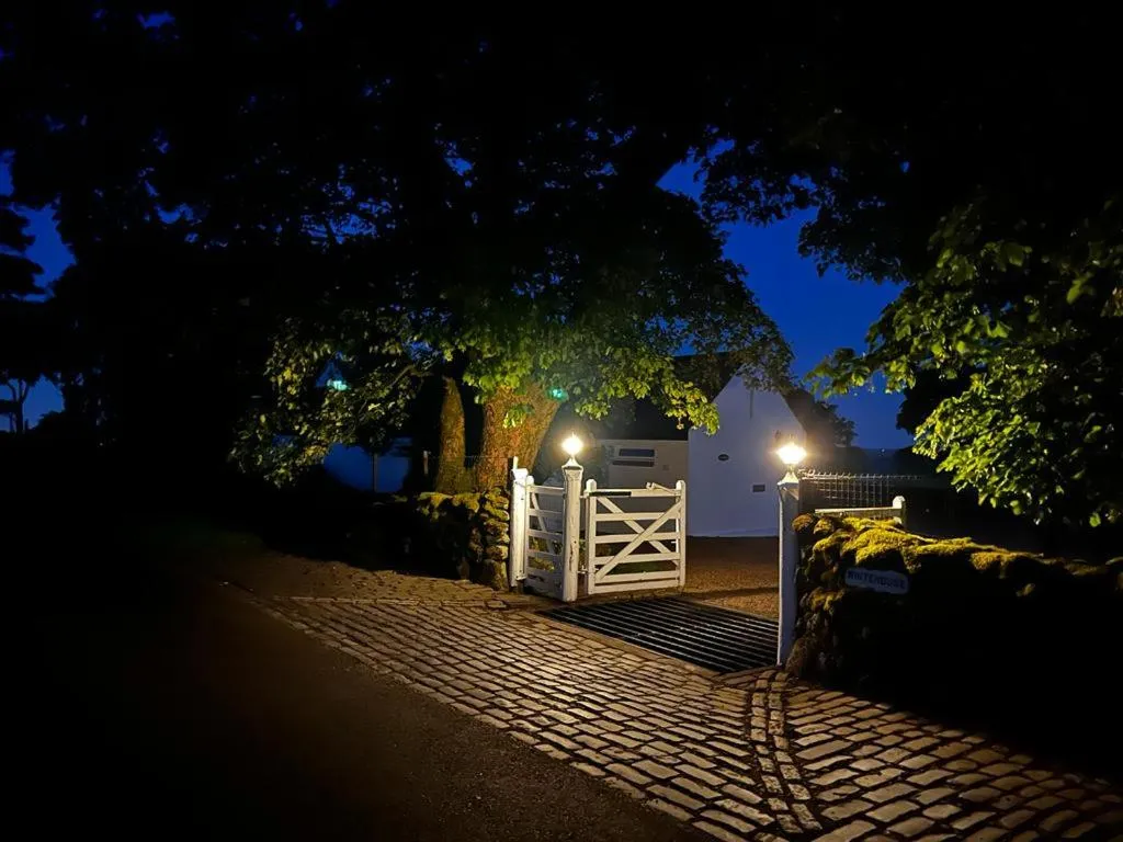 Property logo or sign in Whitehouse