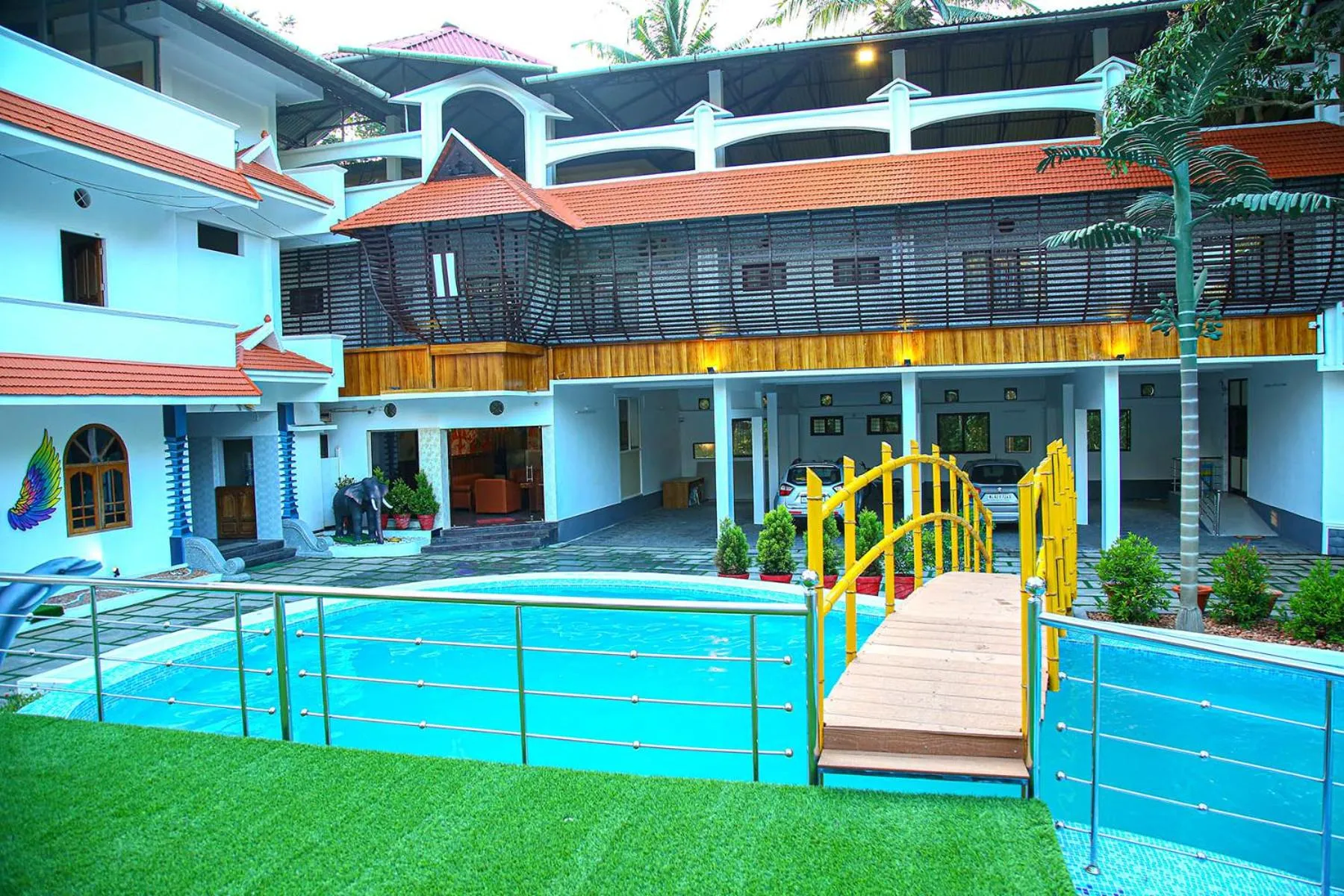 Property building in Lake Palace Family Resort Kumarakom