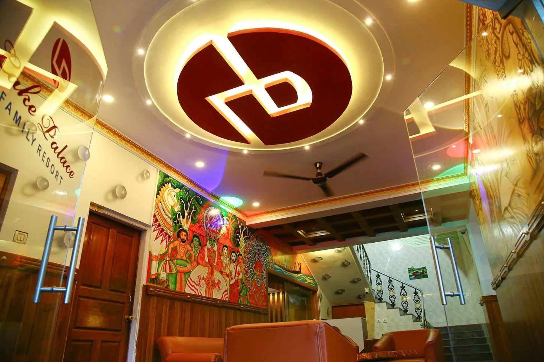 Living room in Lake Palace Family Resort Kumarakom