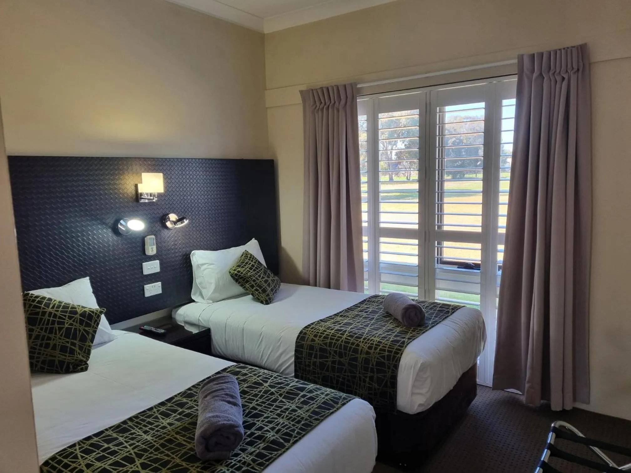 Bedroom, Bed in Australian Homestead Motor Lodge