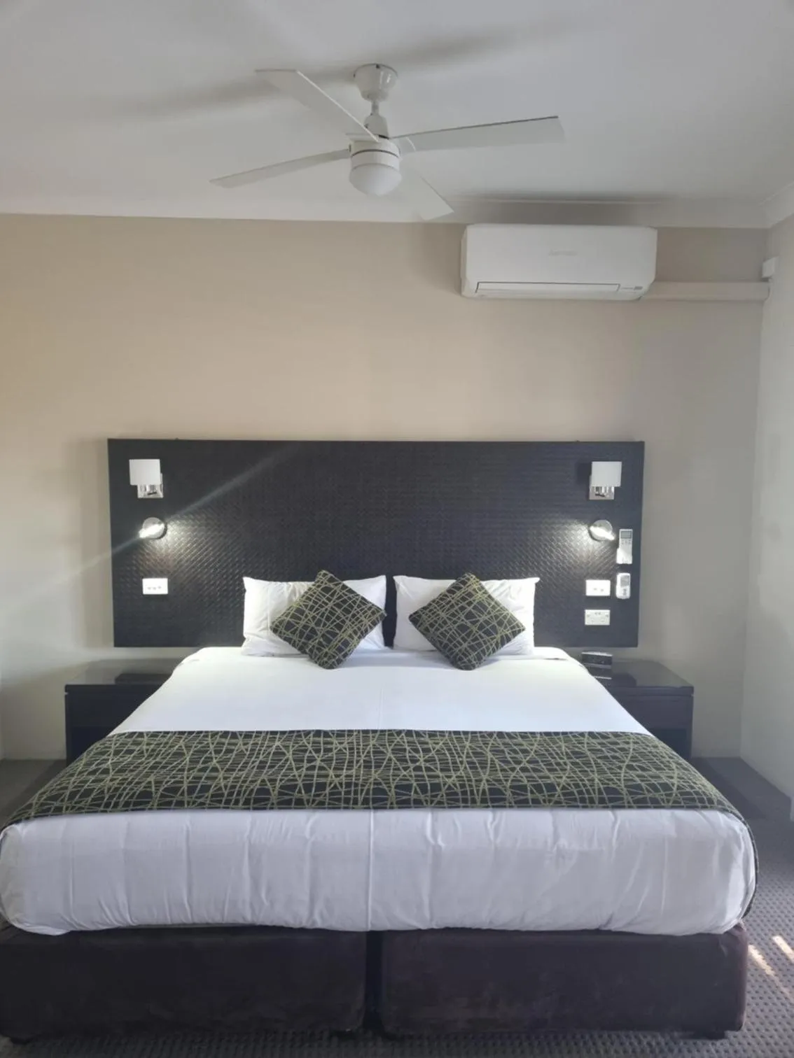 Bed in Australian Homestead Motor Lodge