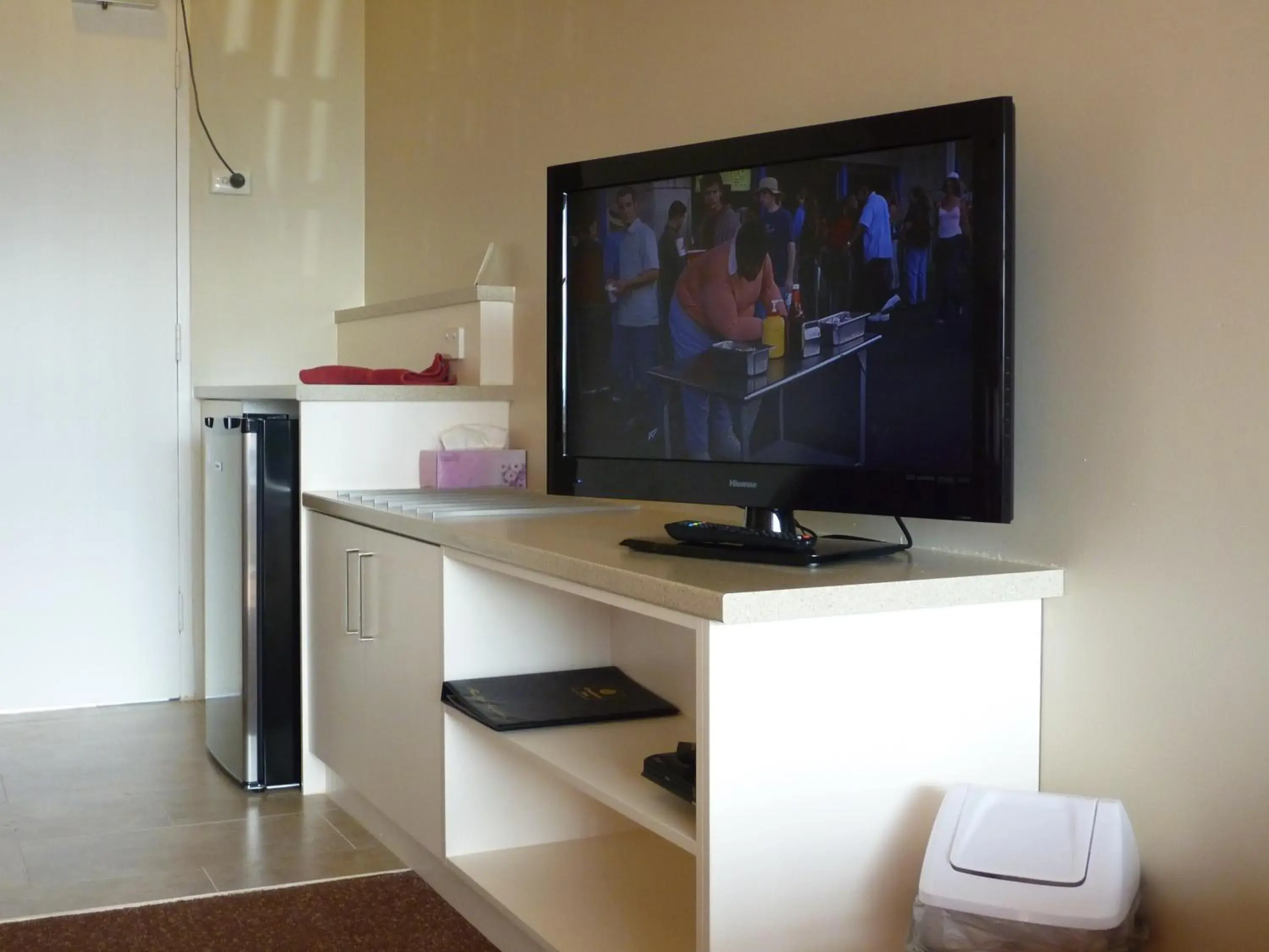 Queen Room with Balcony in Bayview Motel Rosebud/Rye Queen Room with Balcony in Bayview Motel Rosebud/Rye