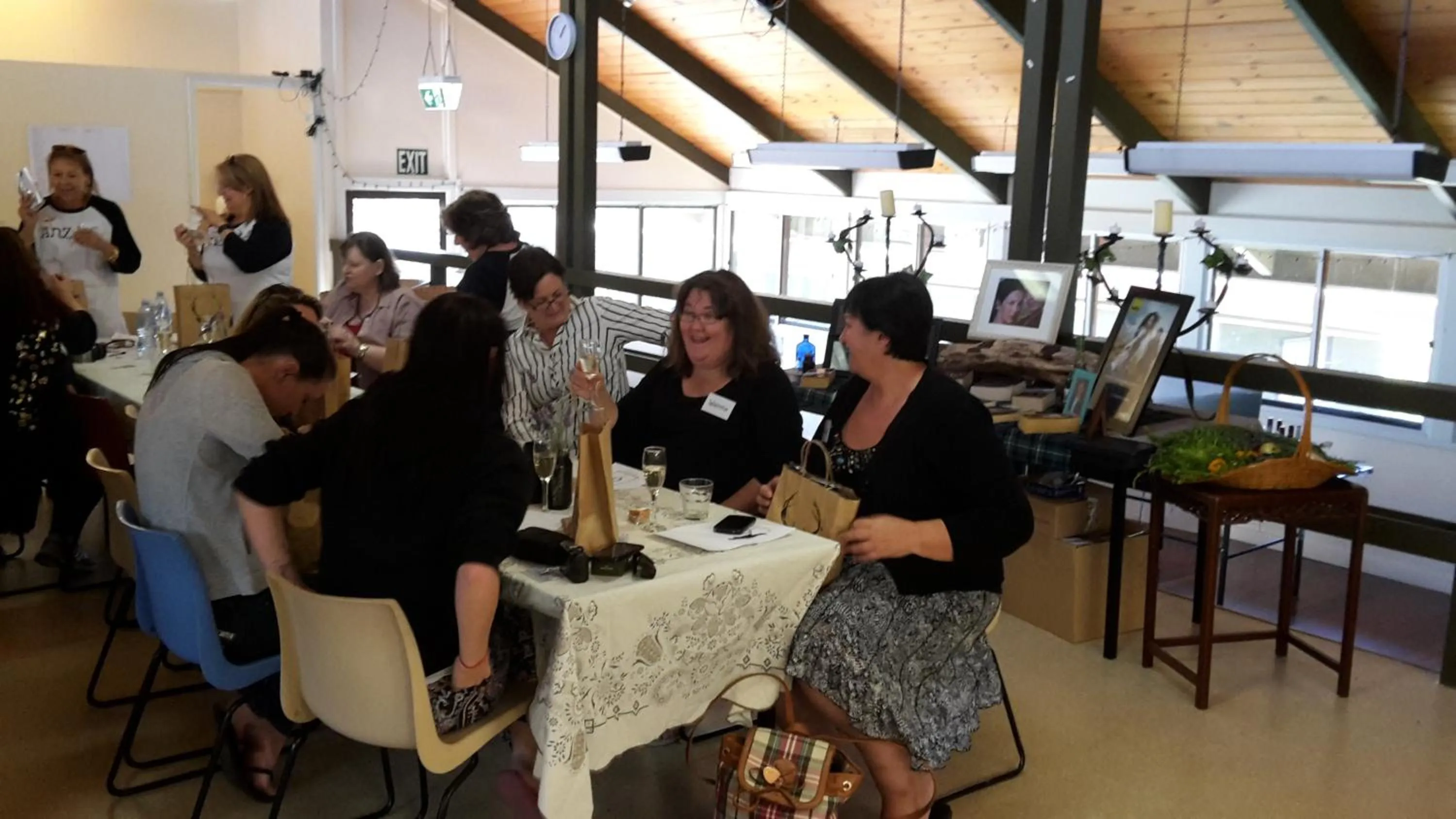 Toilet in Christmas Creek Café & Cabins