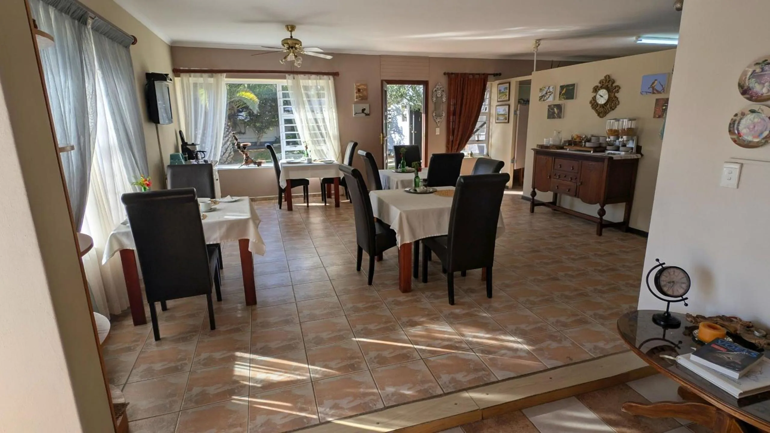 Breakfast in Amarachi Guesthouse