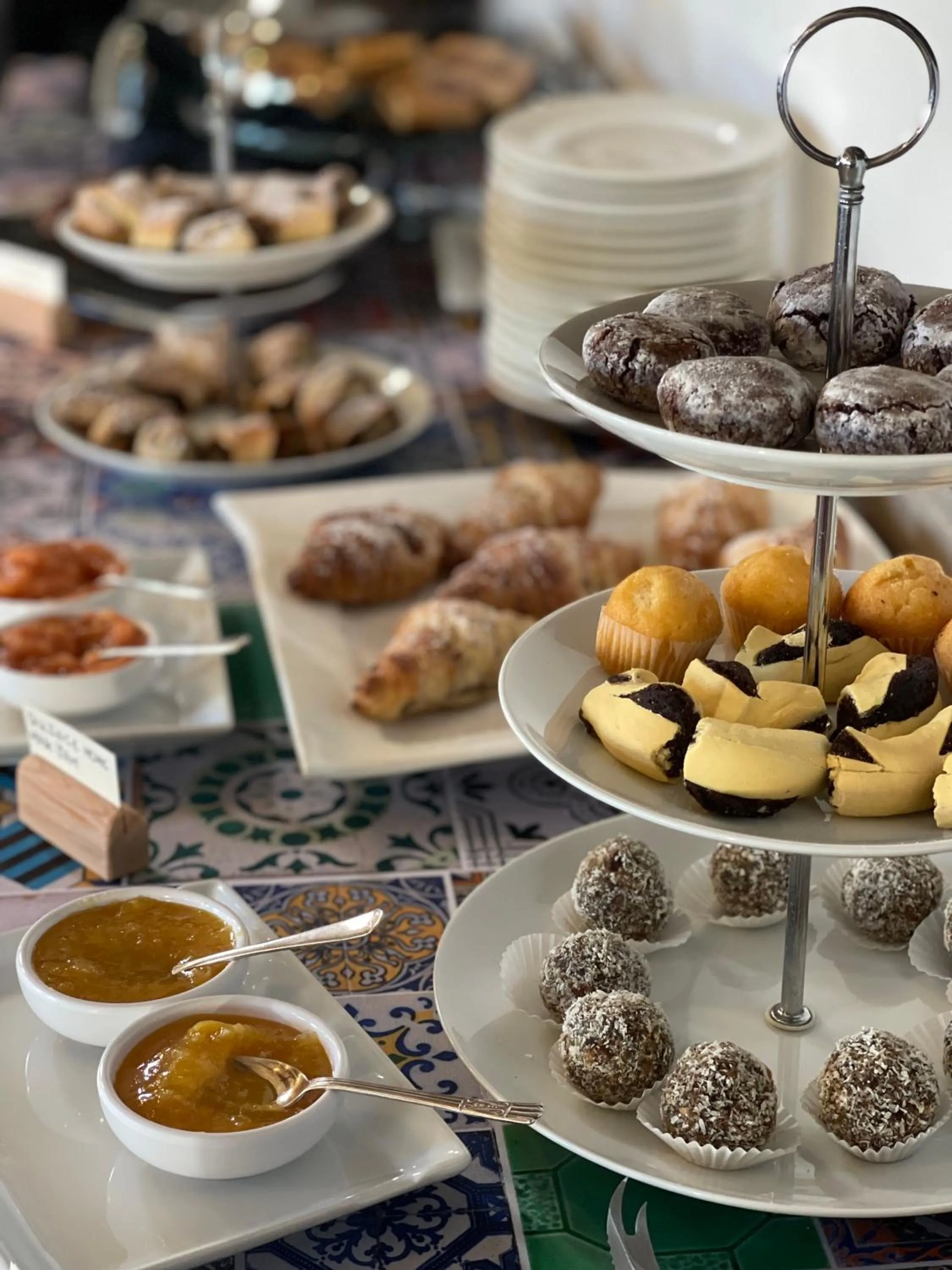 Breakfast in Mulberries