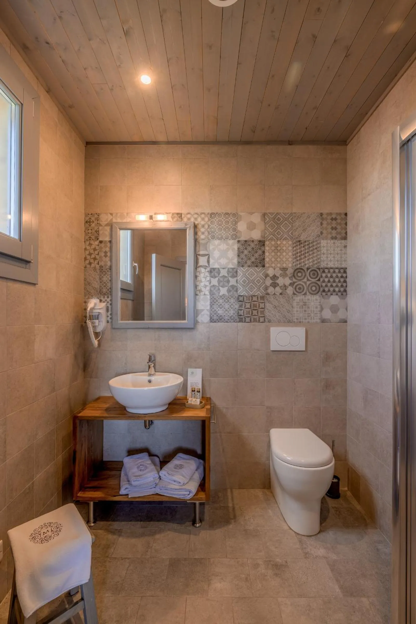 Shower in Mulberries