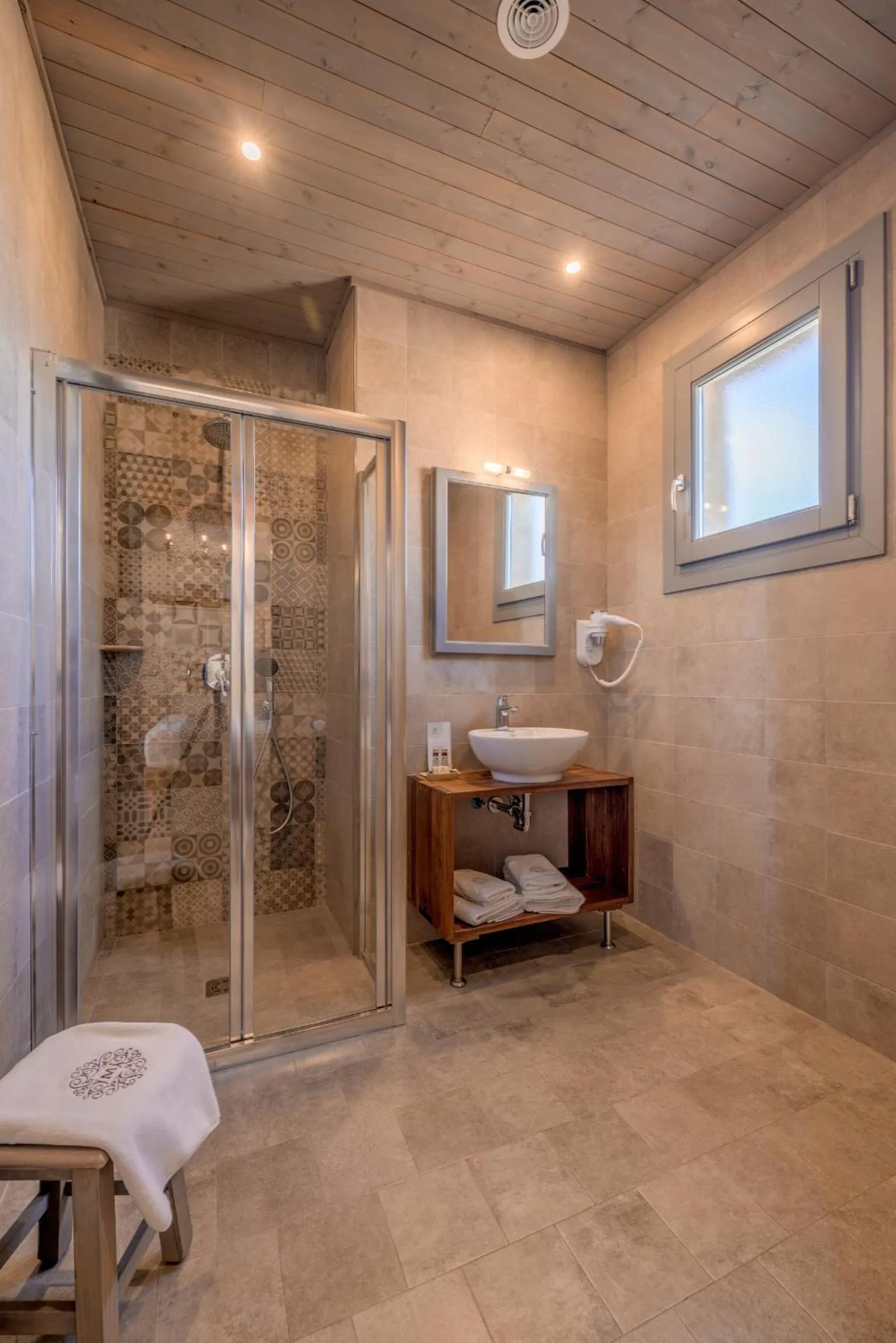 Shower in Mulberries