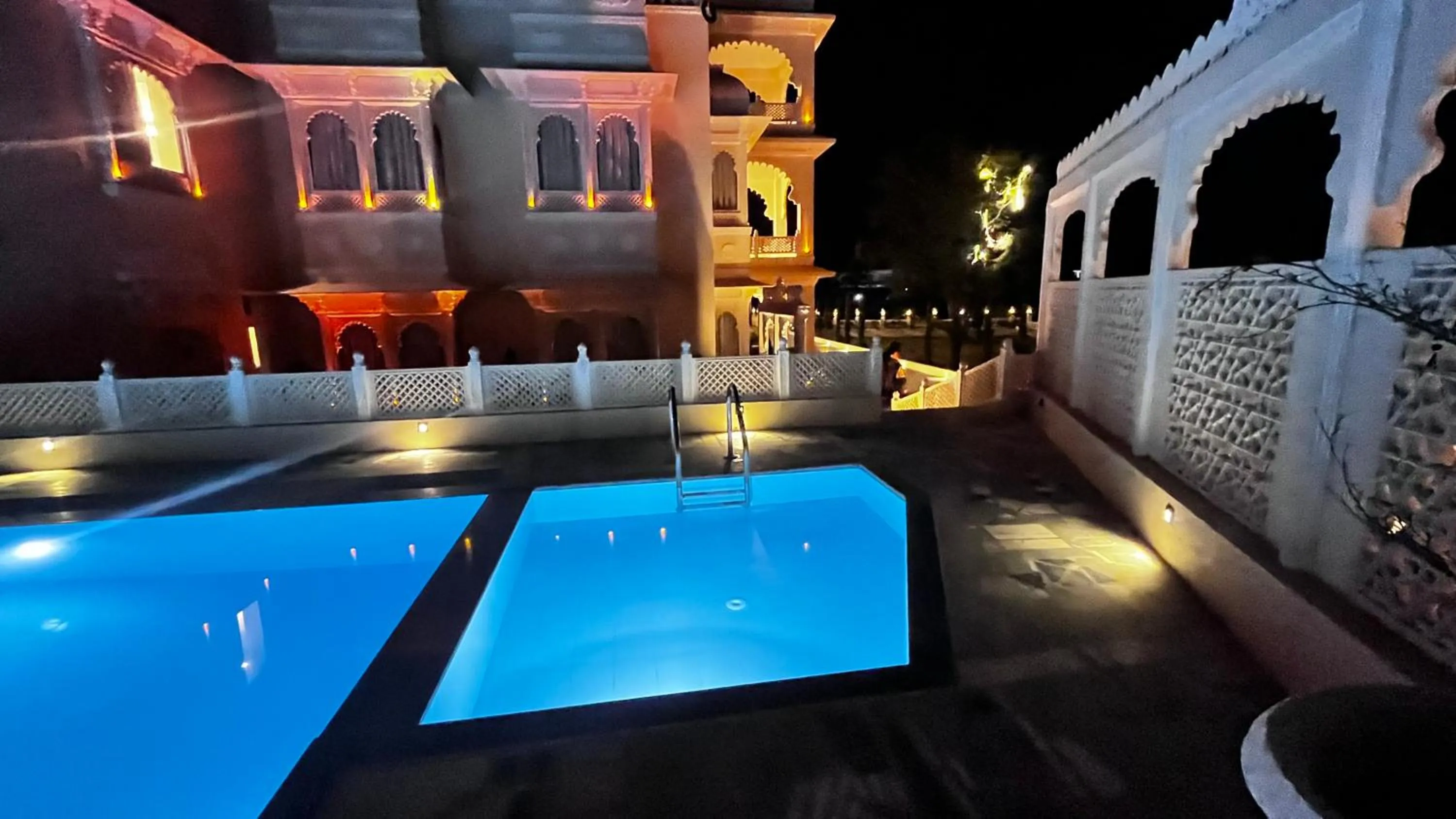 Swimming pool in The Kumbha Mahal Resort
