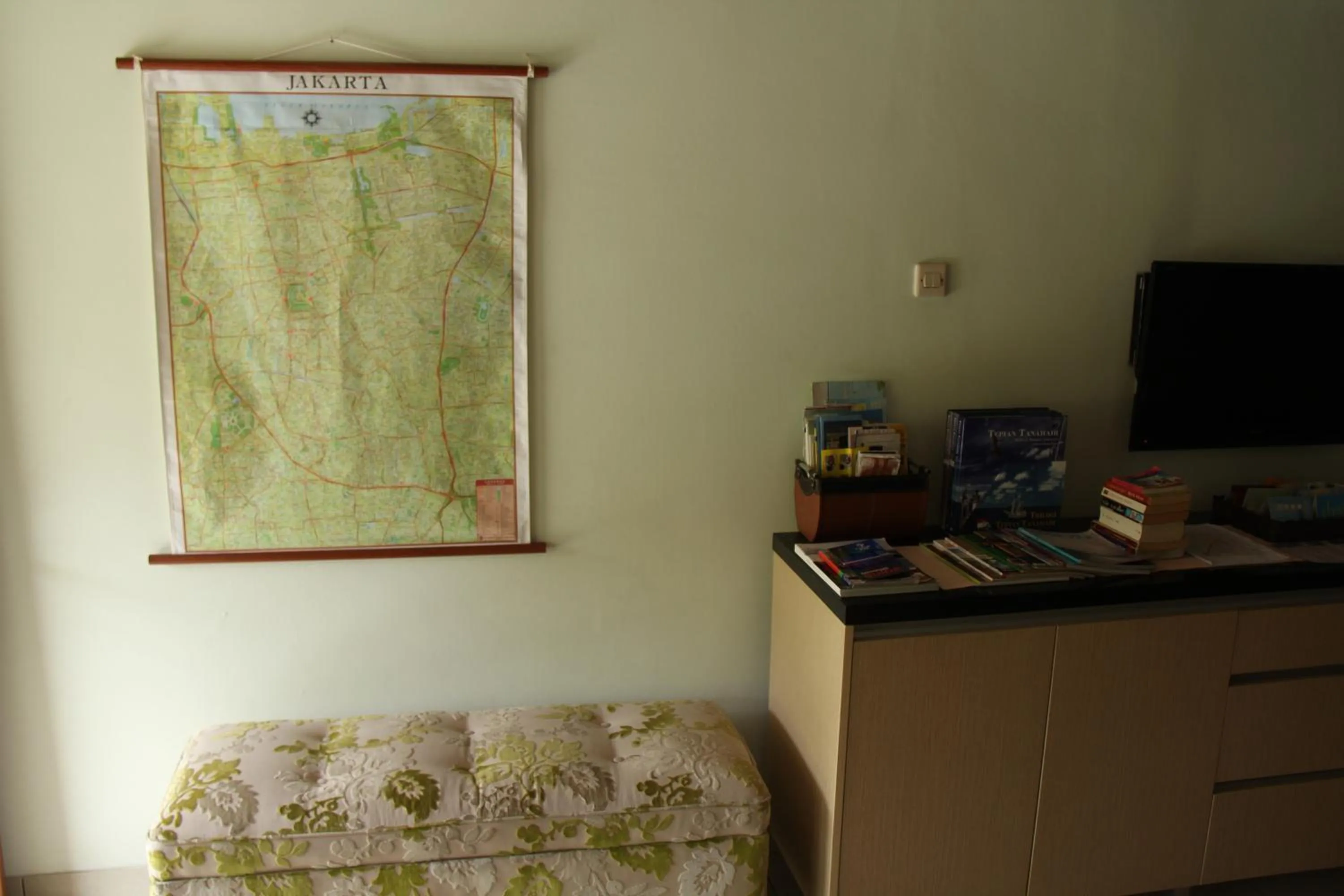 Communal lounge/ TV room in Bed and Breakfast Tomang