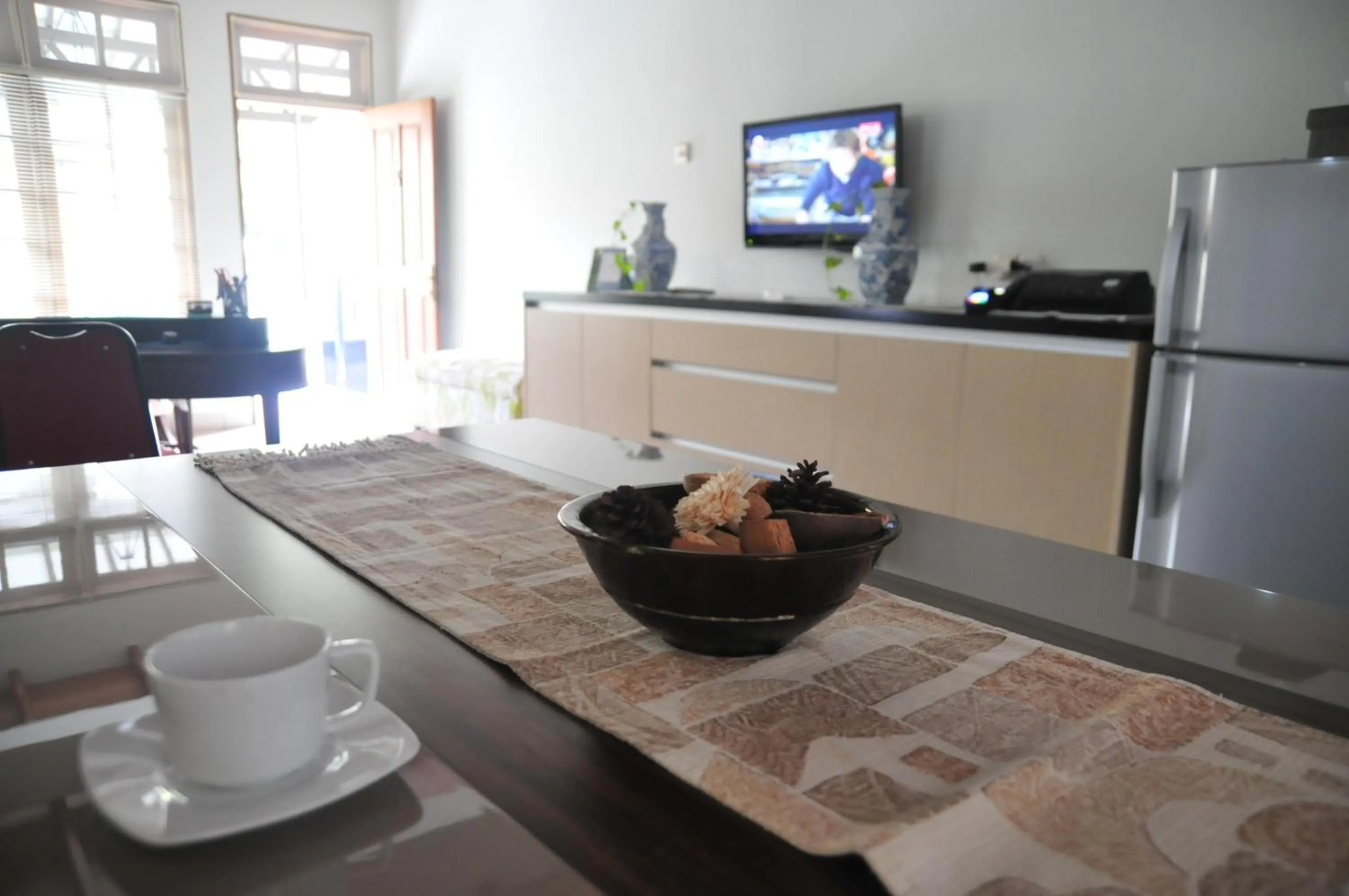 Restaurant/places to eat in Bed and Breakfast Tomang