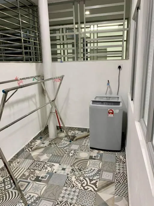 The Venus - Spacious Wooden TOP Floor Apartment