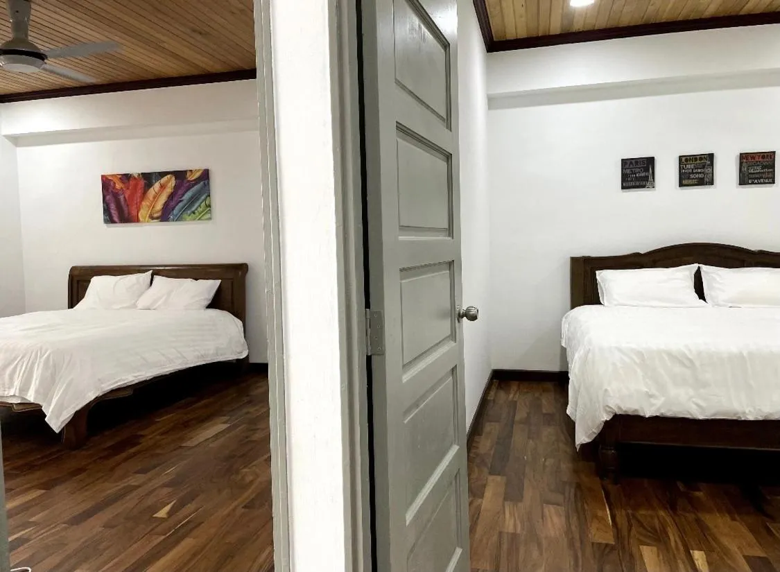 Bed in The Venus - Spacious Wooden TOP Floor Apartment