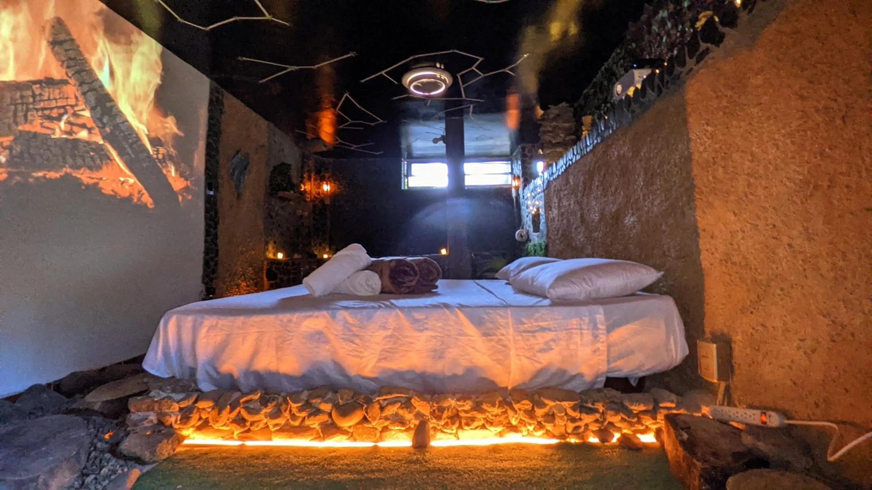 Bed in BioHotel Ecohouse