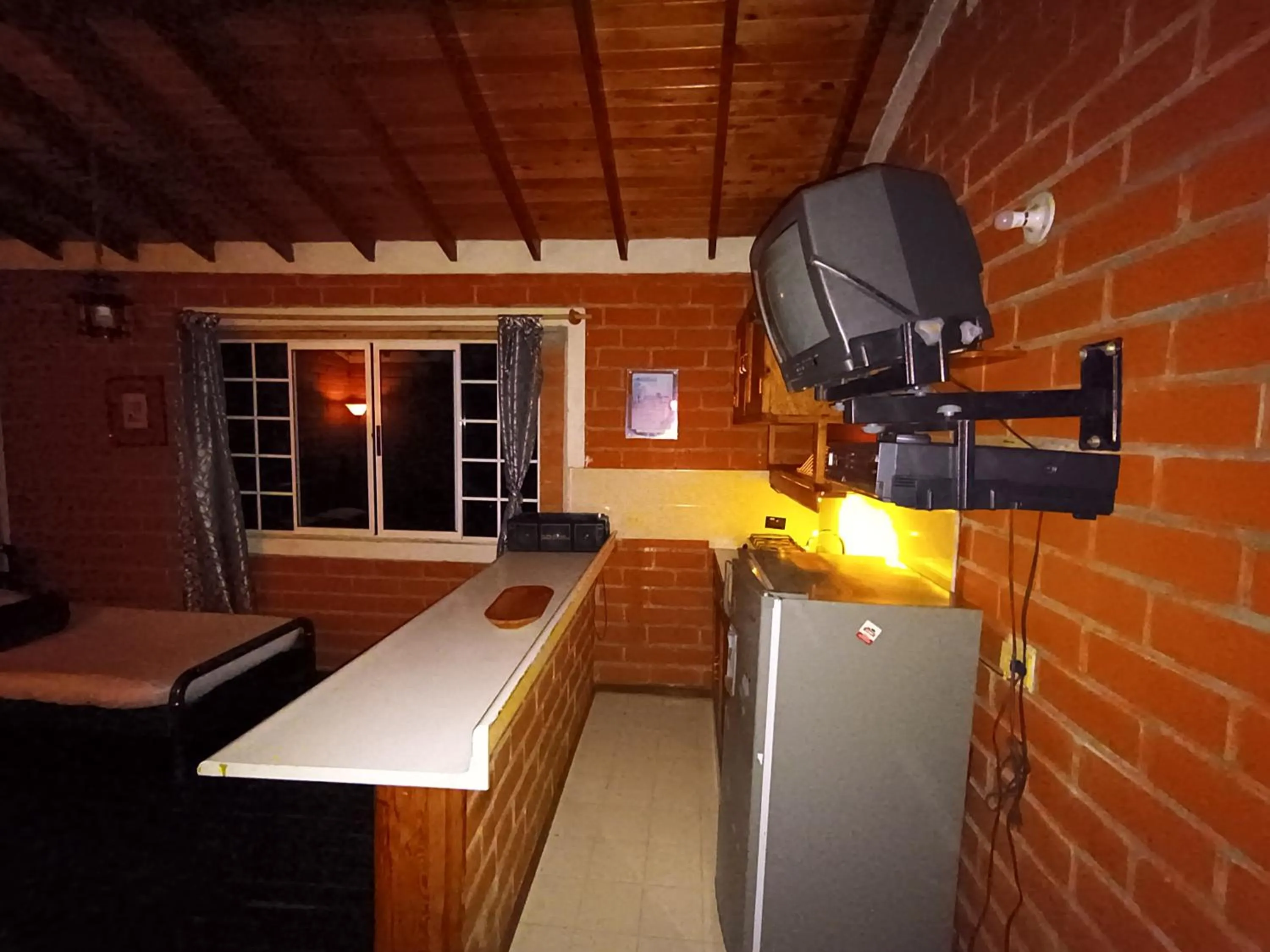 Kitchen or kitchenette in BioHotel Ecohouse