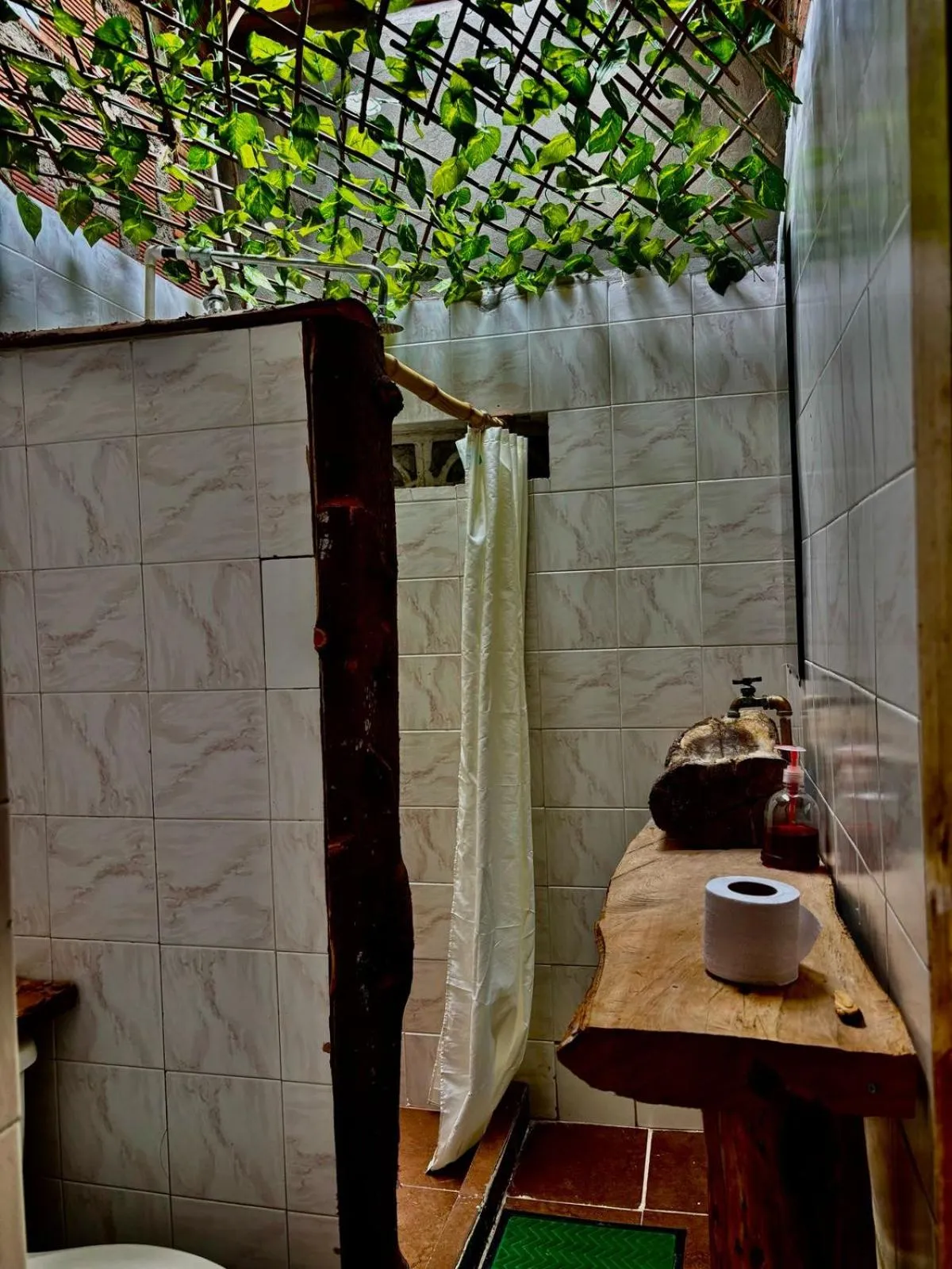 Bathroom in BioHotel Ecohouse