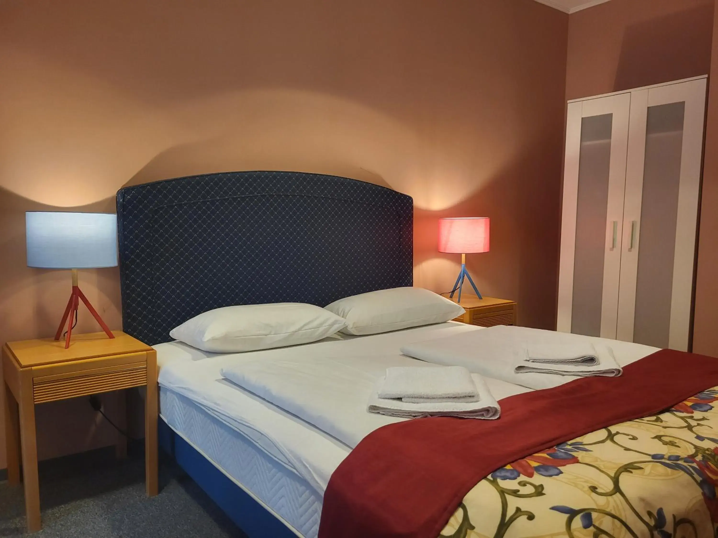 Double Room in Hotel M68 Double Room in Hotel M68