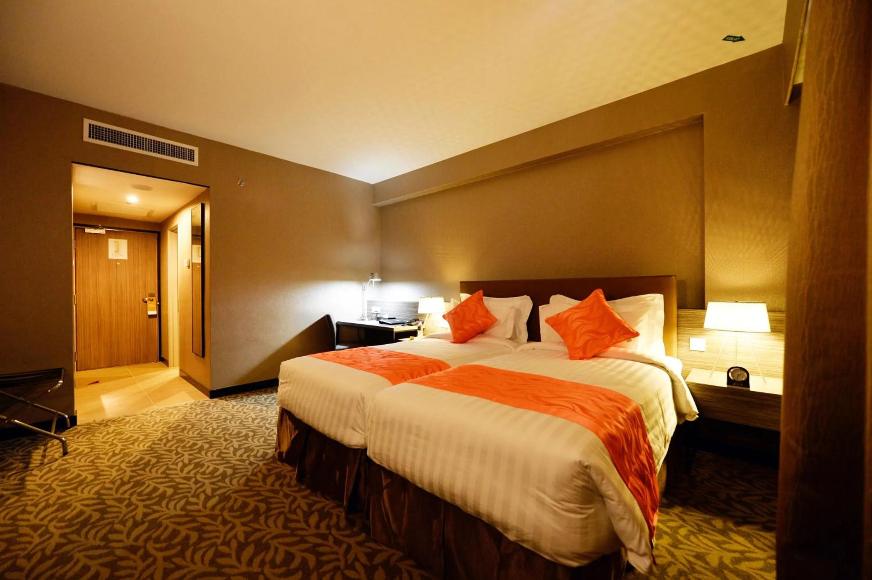 Photo of the whole room, Bed in Grand Alora Hotel