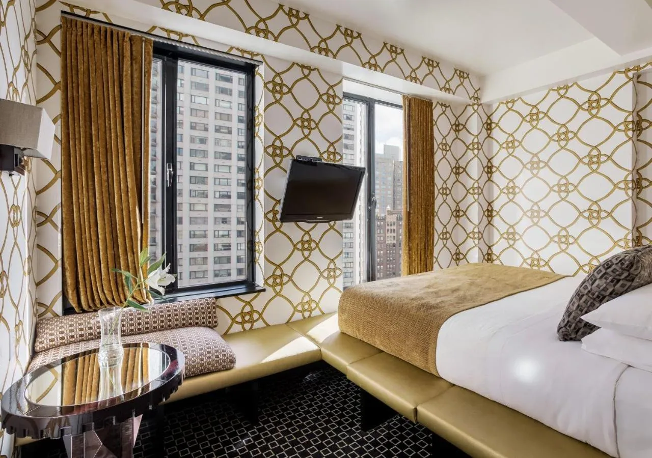 Photo of the whole room in 45 Times Square Hotel