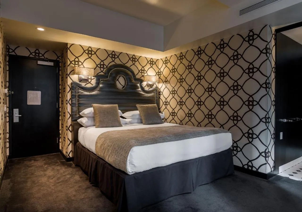 Bedroom in 45 Times Square Hotel