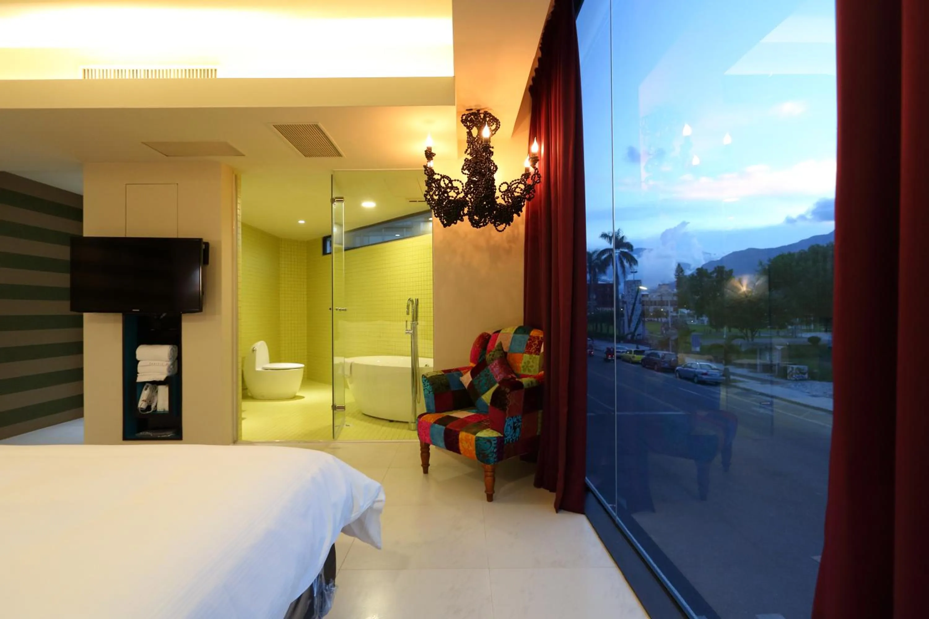 Bathroom, Bed in The Fantasy Apartment