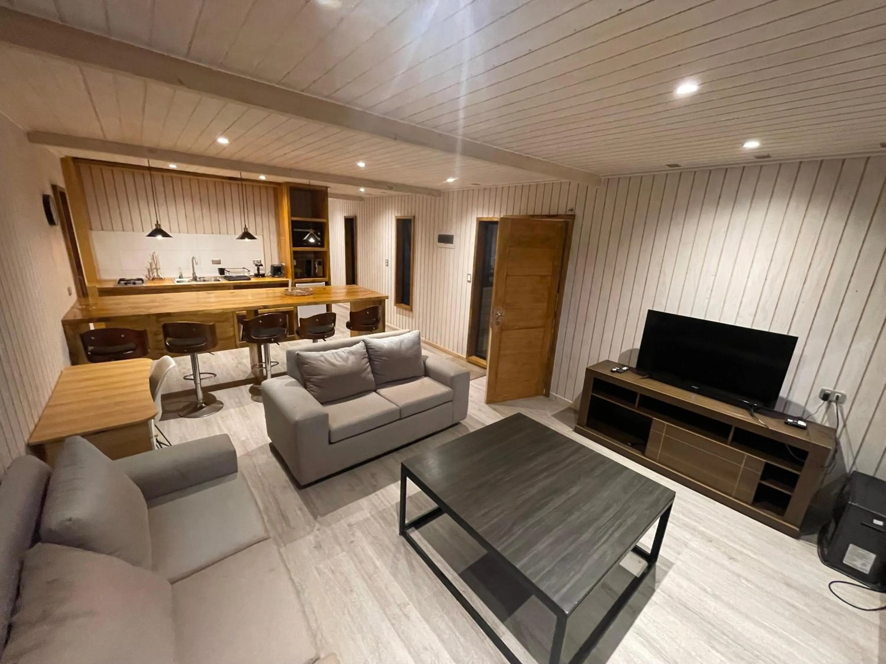 Living room in Hotel Puerto Madera