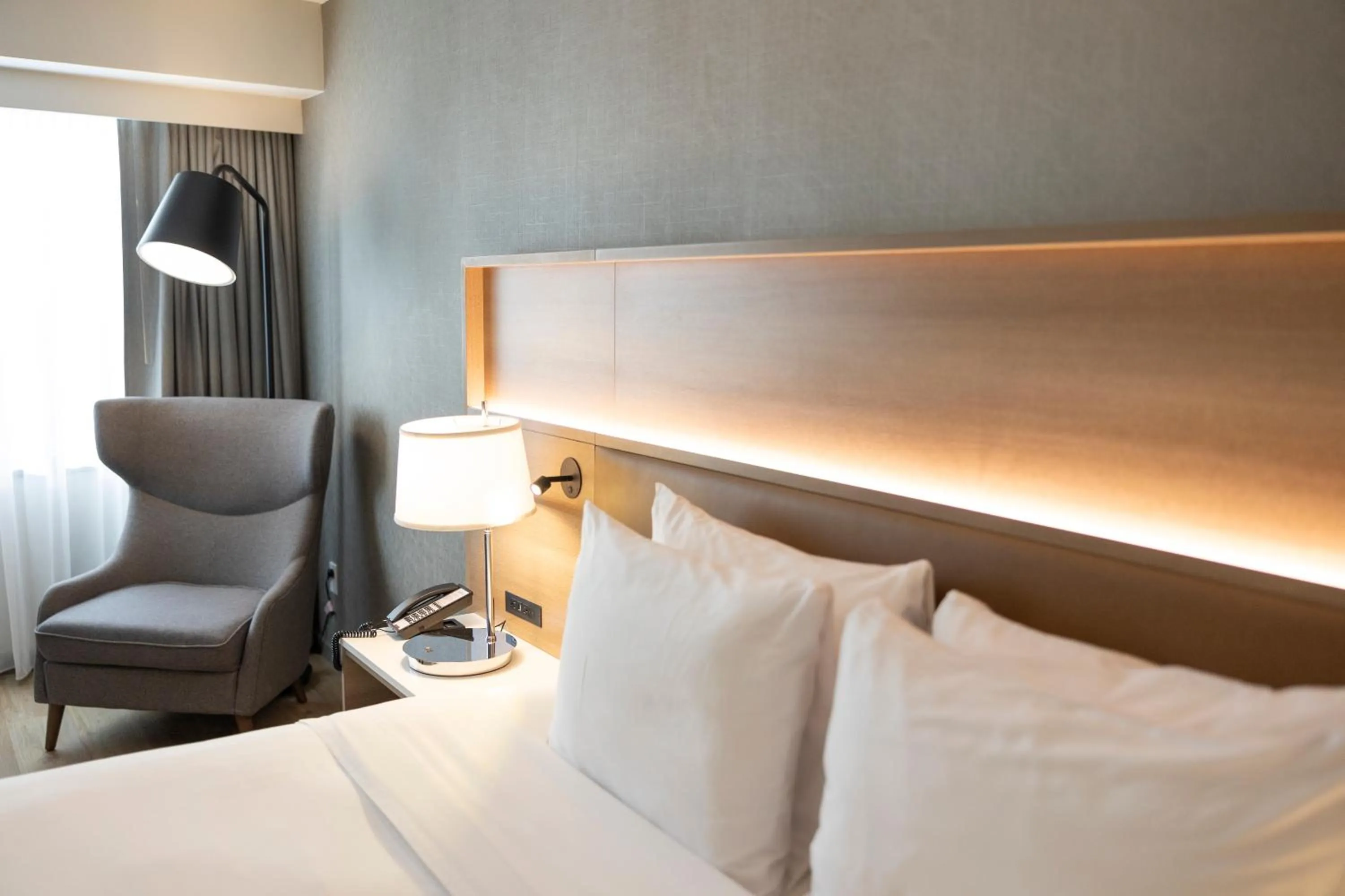 Bedroom, Bed in Radisson Hotel Salt Lake City Downtown