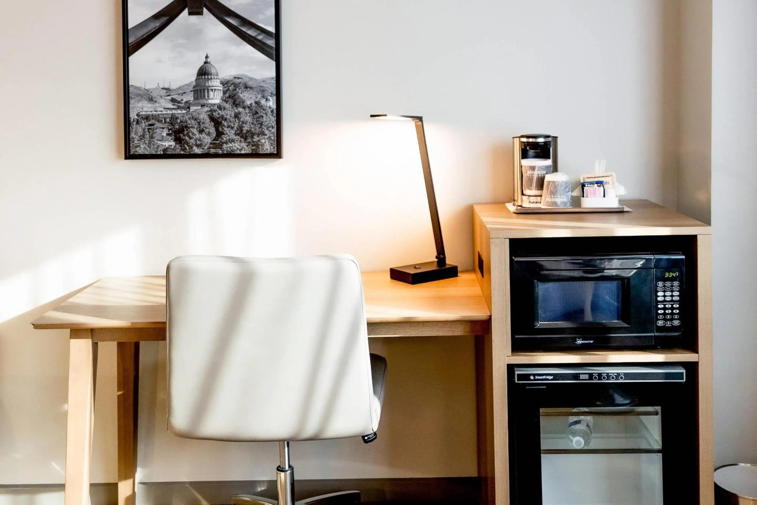 Bedroom in Radisson Hotel Salt Lake City Downtown