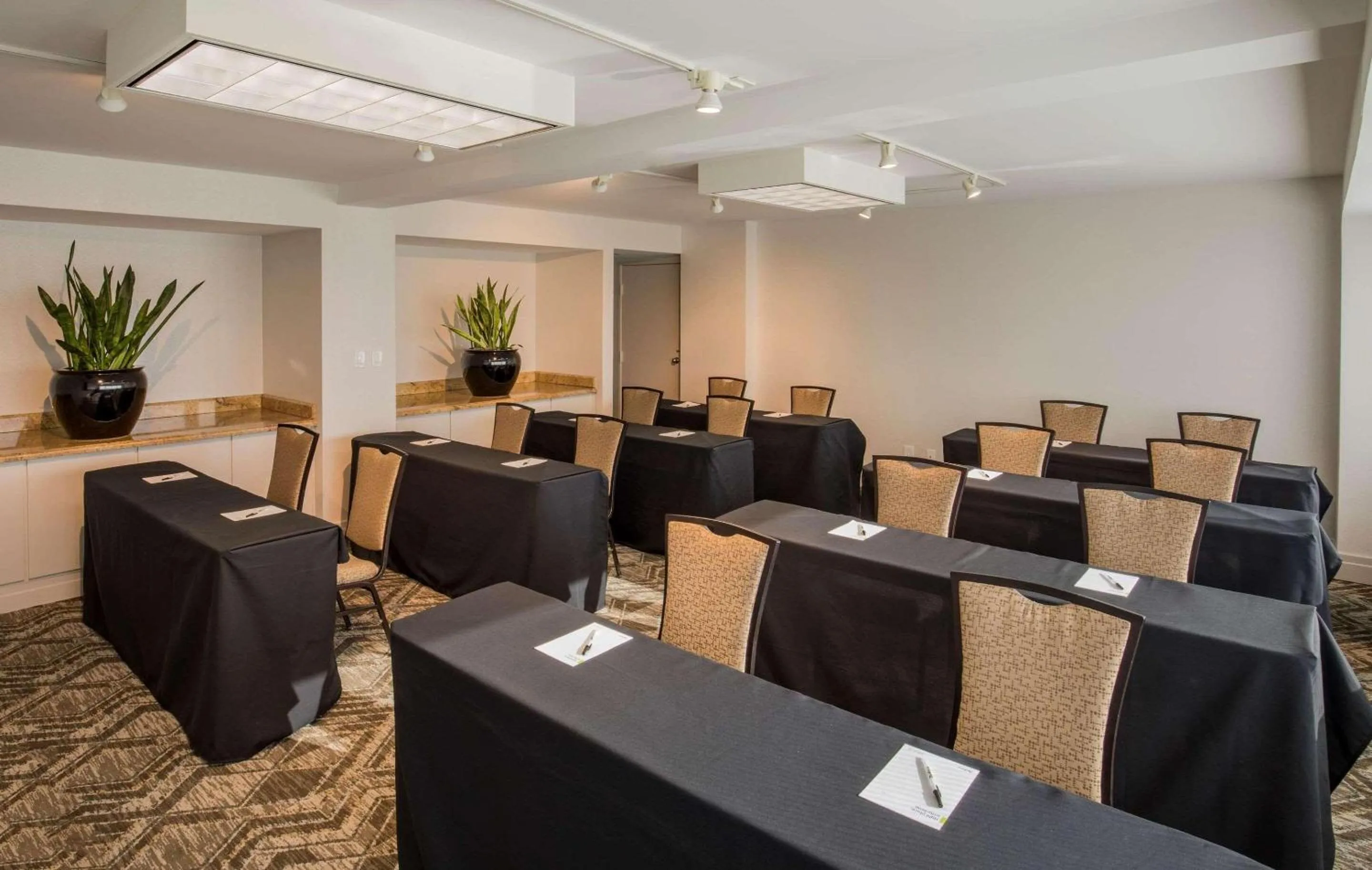 Meeting/conference room in Radisson Hotel Salt Lake City Downtown