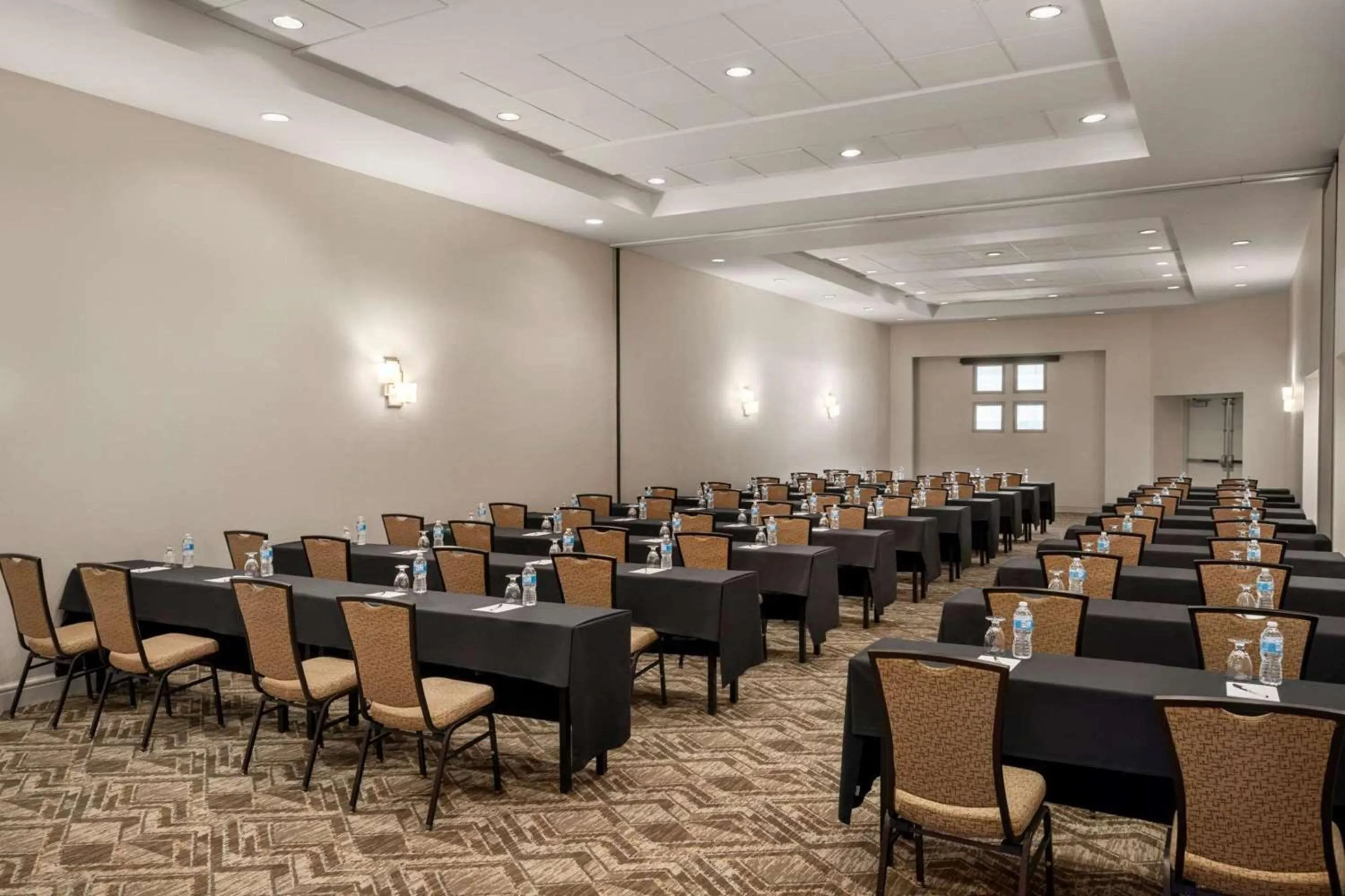 Meeting/conference room in Radisson Hotel Salt Lake City Downtown