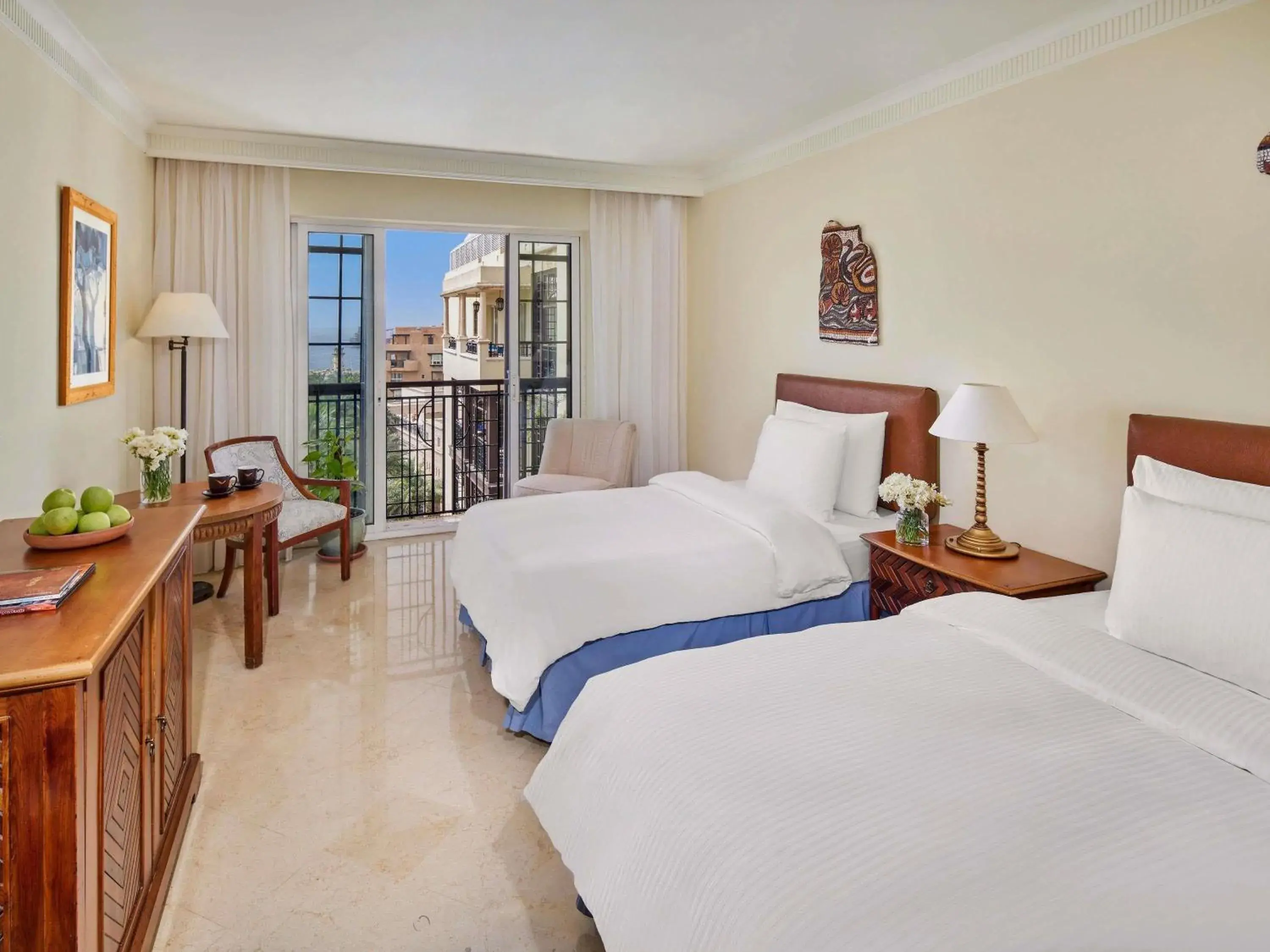 Deluxe Twin Room with Sea View in Mövenpick Resort & Residences Aqaba Deluxe Twin Room with Sea View in Mövenpick Resort & Residences Aqaba