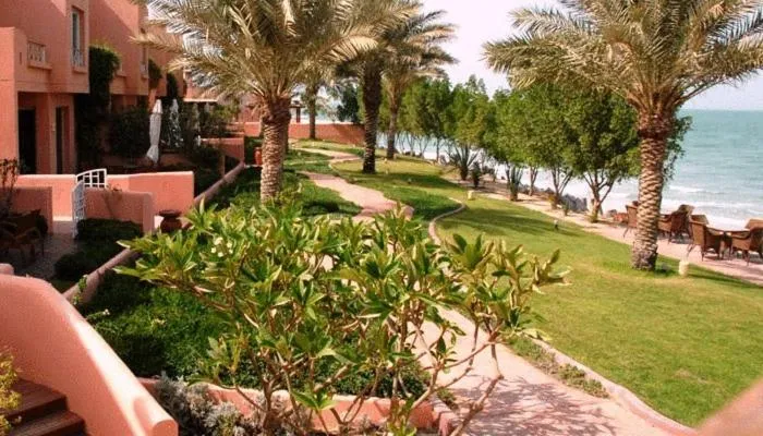 Garden in Seashell Julai'a Hotel & Resort Family resort