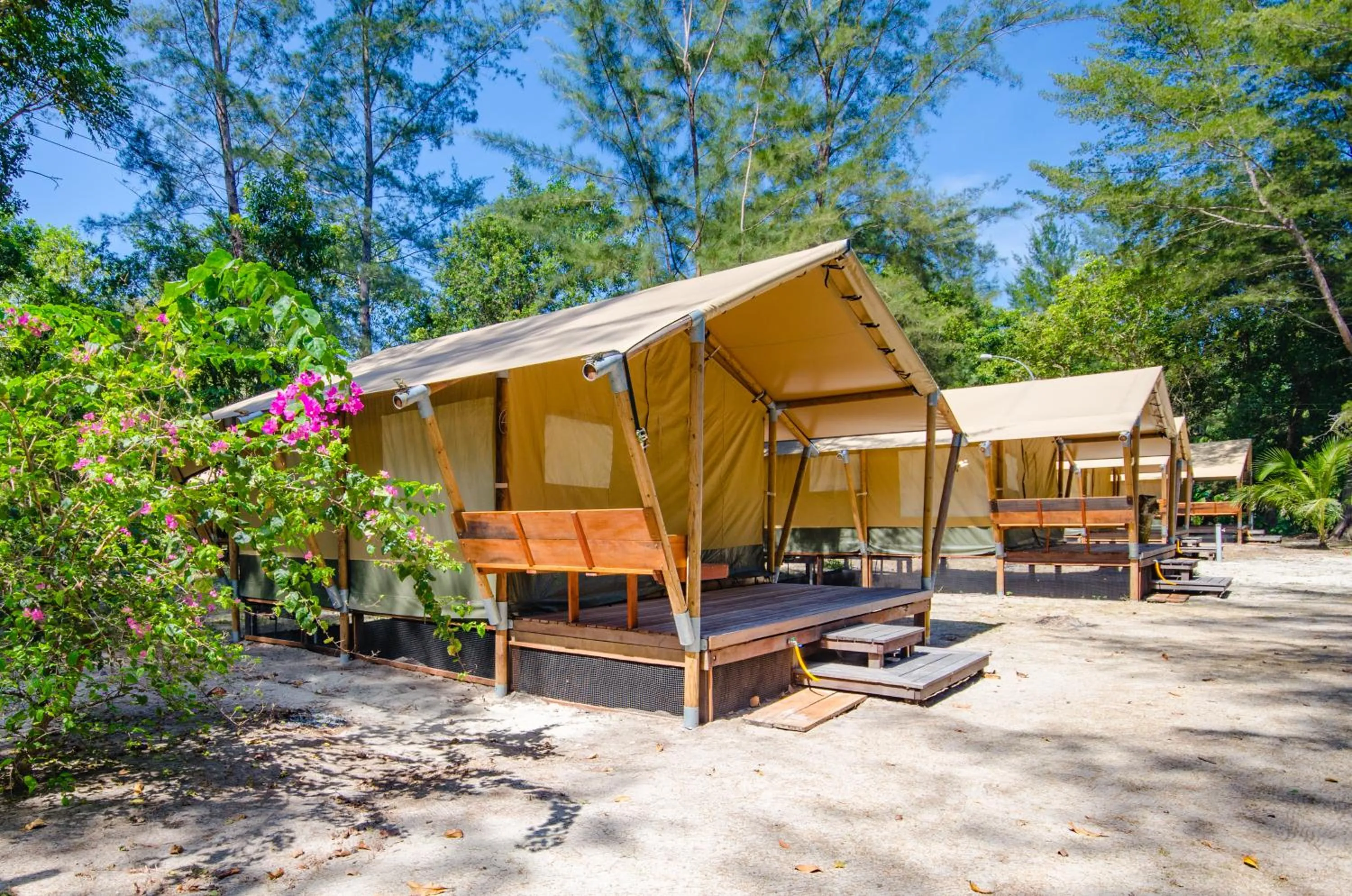 Property building in Ara Dinawan Island Resort