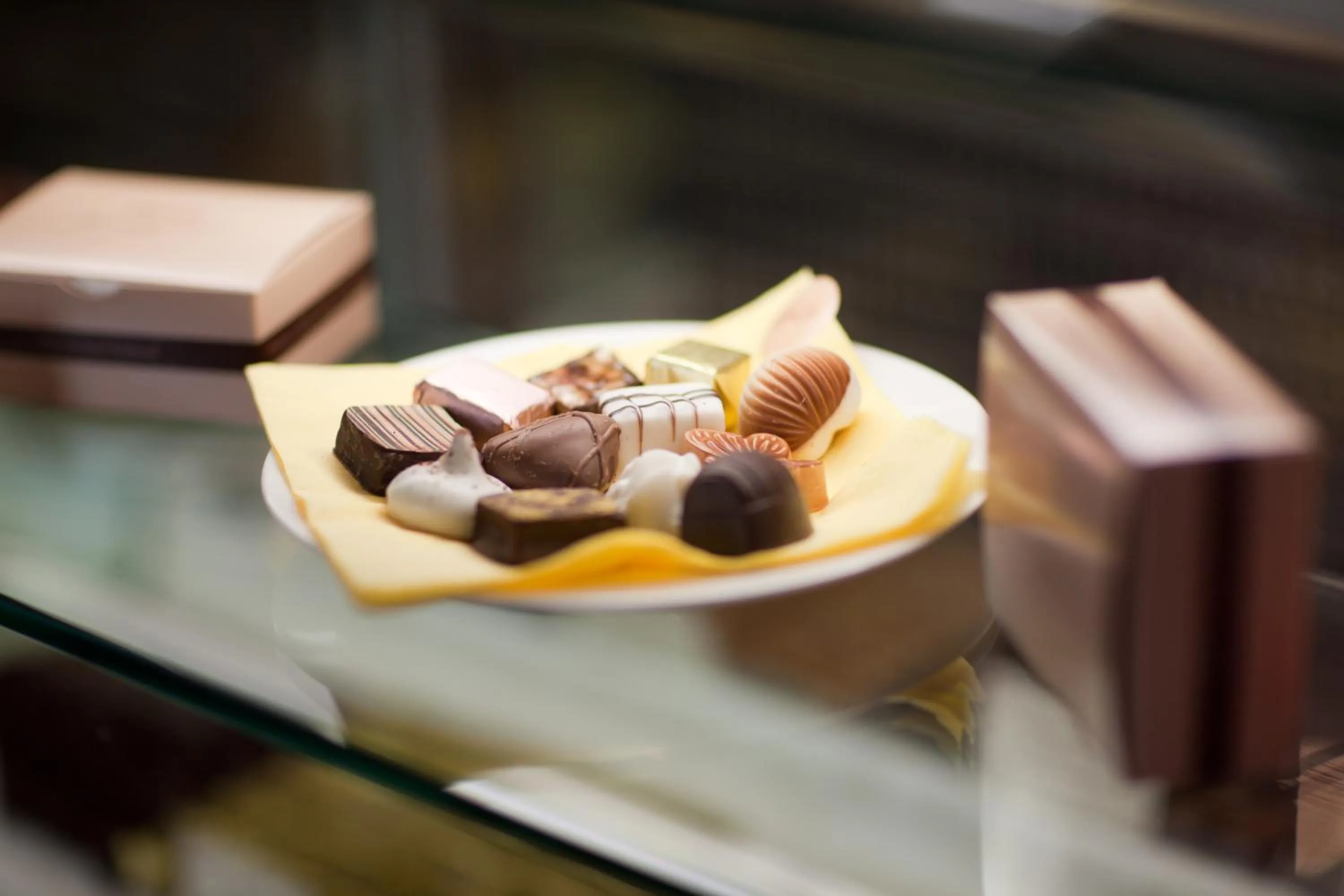 Food and drinks in Elizabeth Hotel