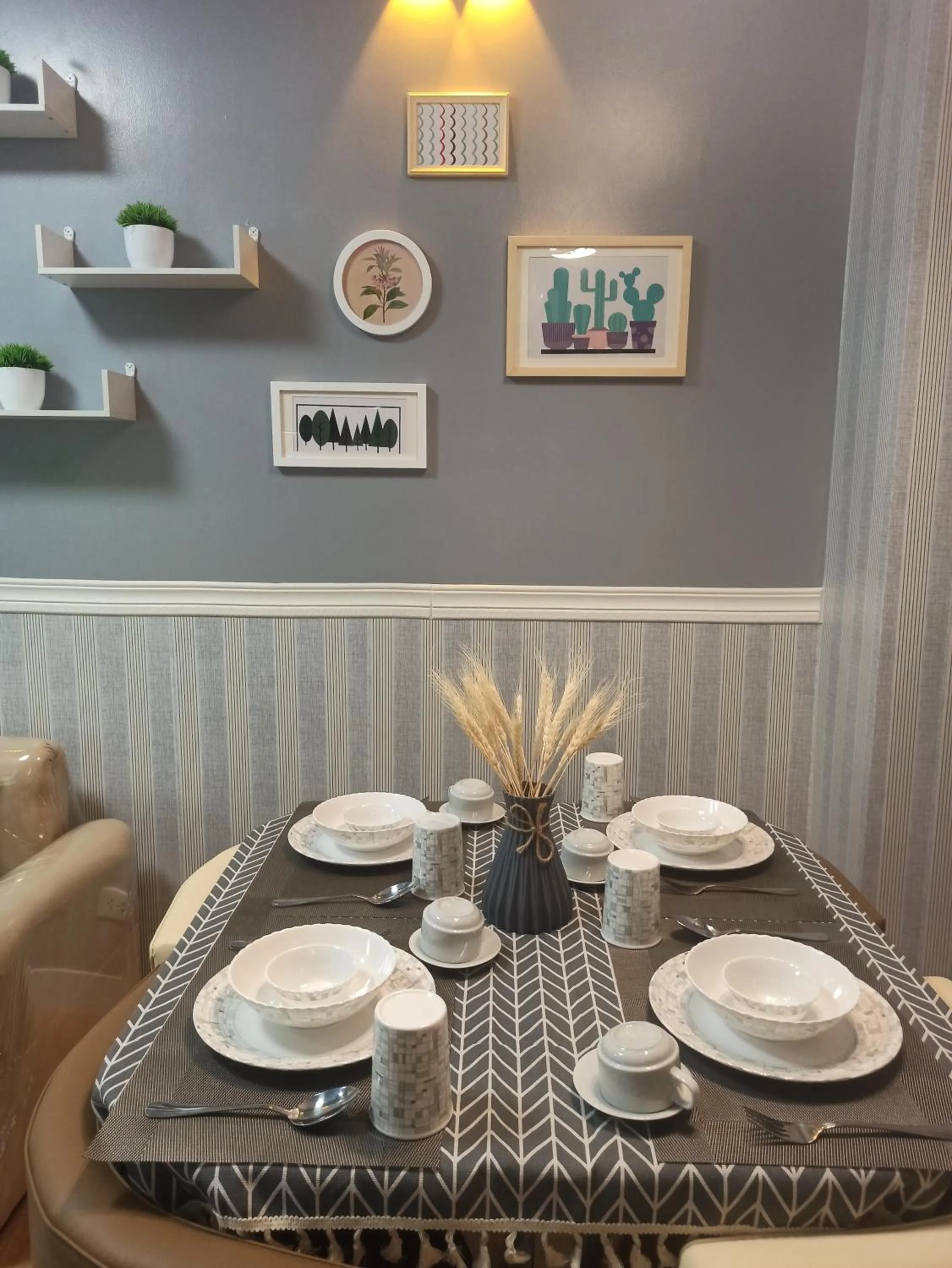 Dining area in 2-Bedroom CK's Corner Staycation Trees Residences