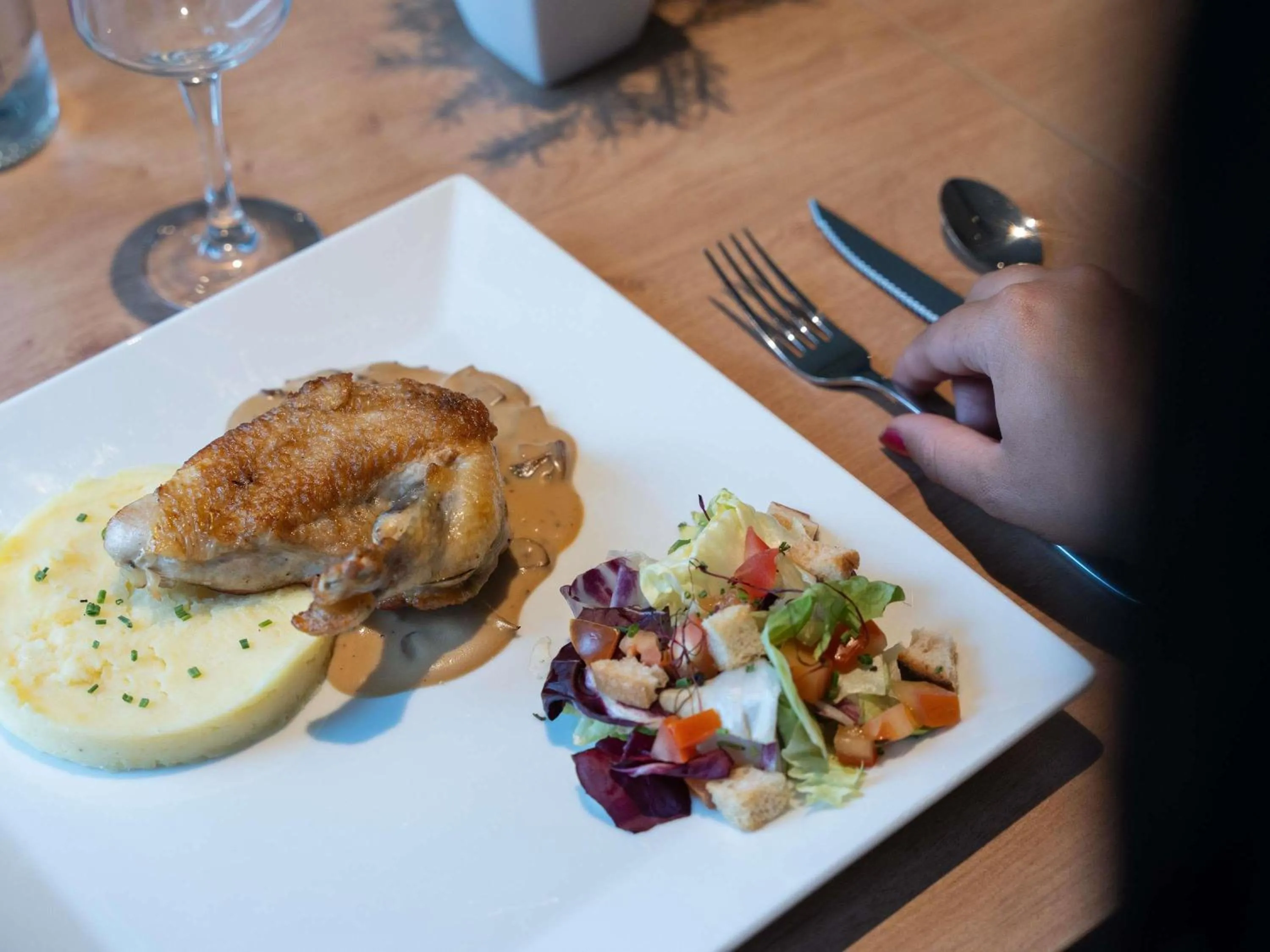 Restaurant/places to eat in Ibis Orleans La Chapelle Saint Mesmin